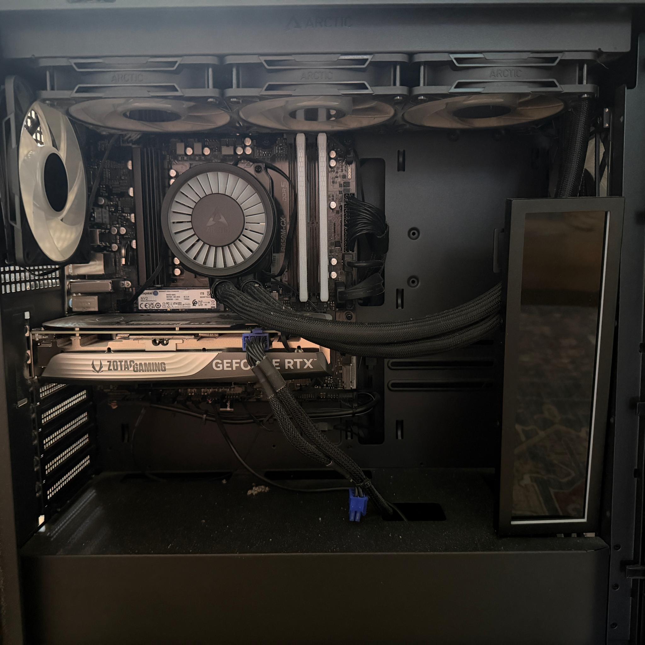 GeForce RTX 4060 Custom Gaming PC - Ryzen 7 8700F