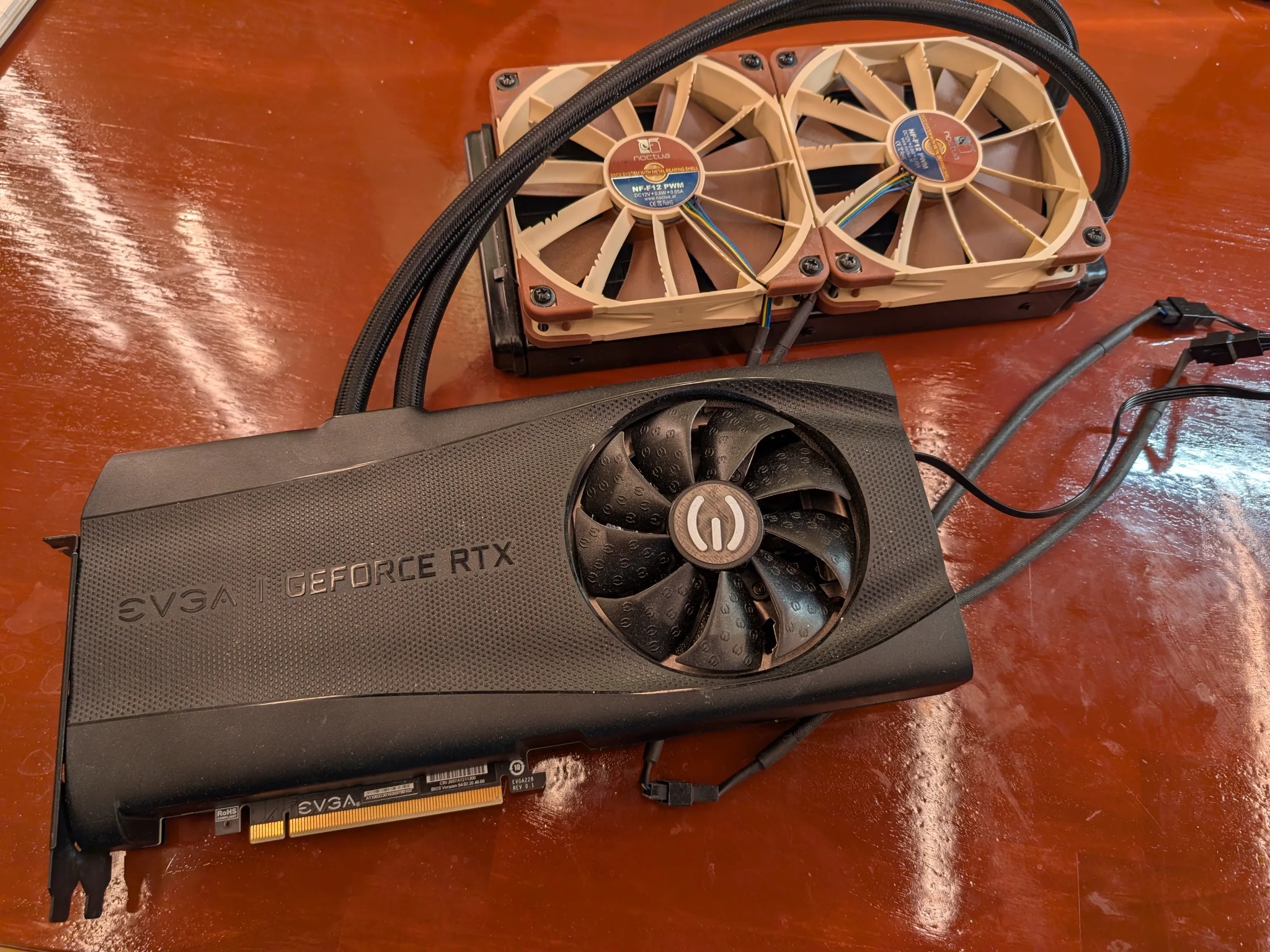 EVGA 3080 FTW3 Ultra Gaming w/ Hybrid kit installed + 2x Noctua NF-F12 PWM fans