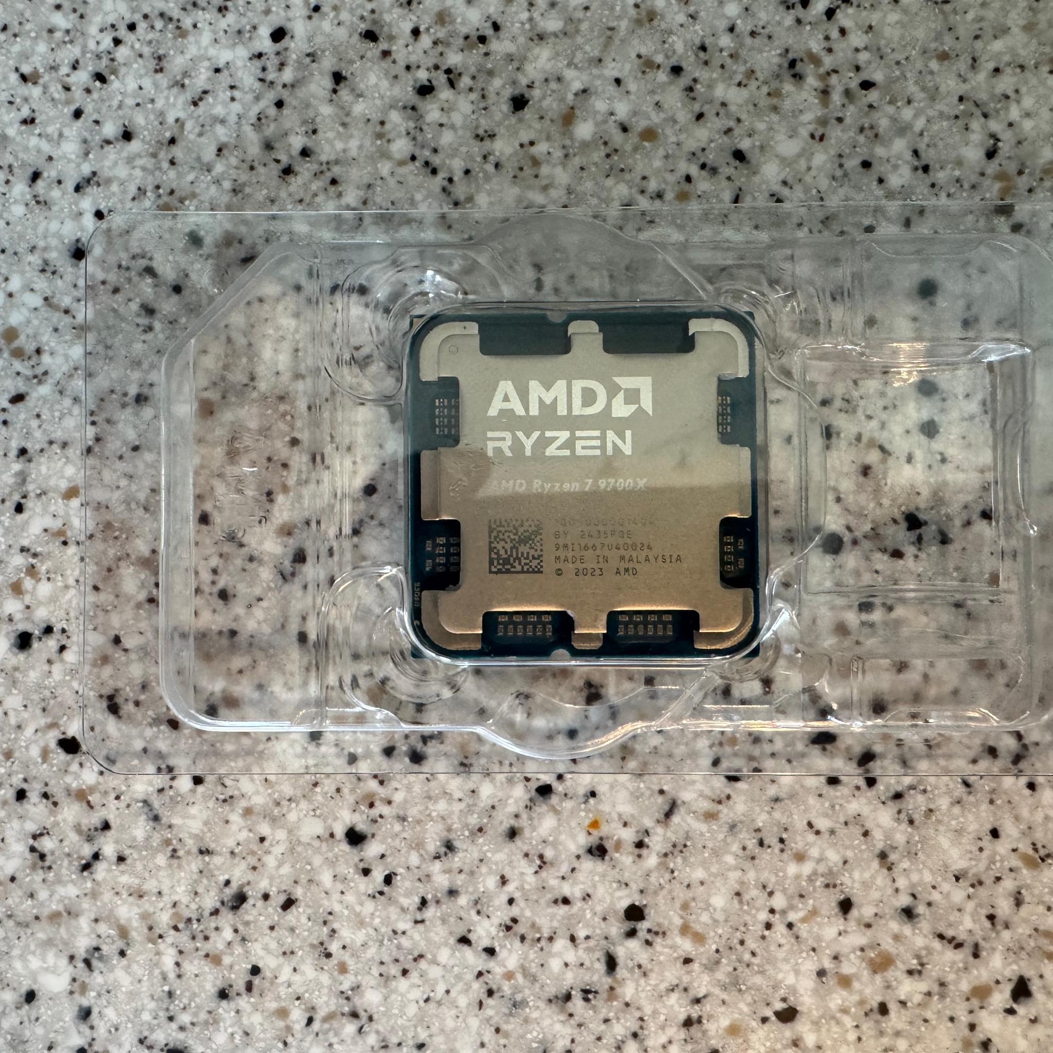 AMD Ryzen 7 9700X