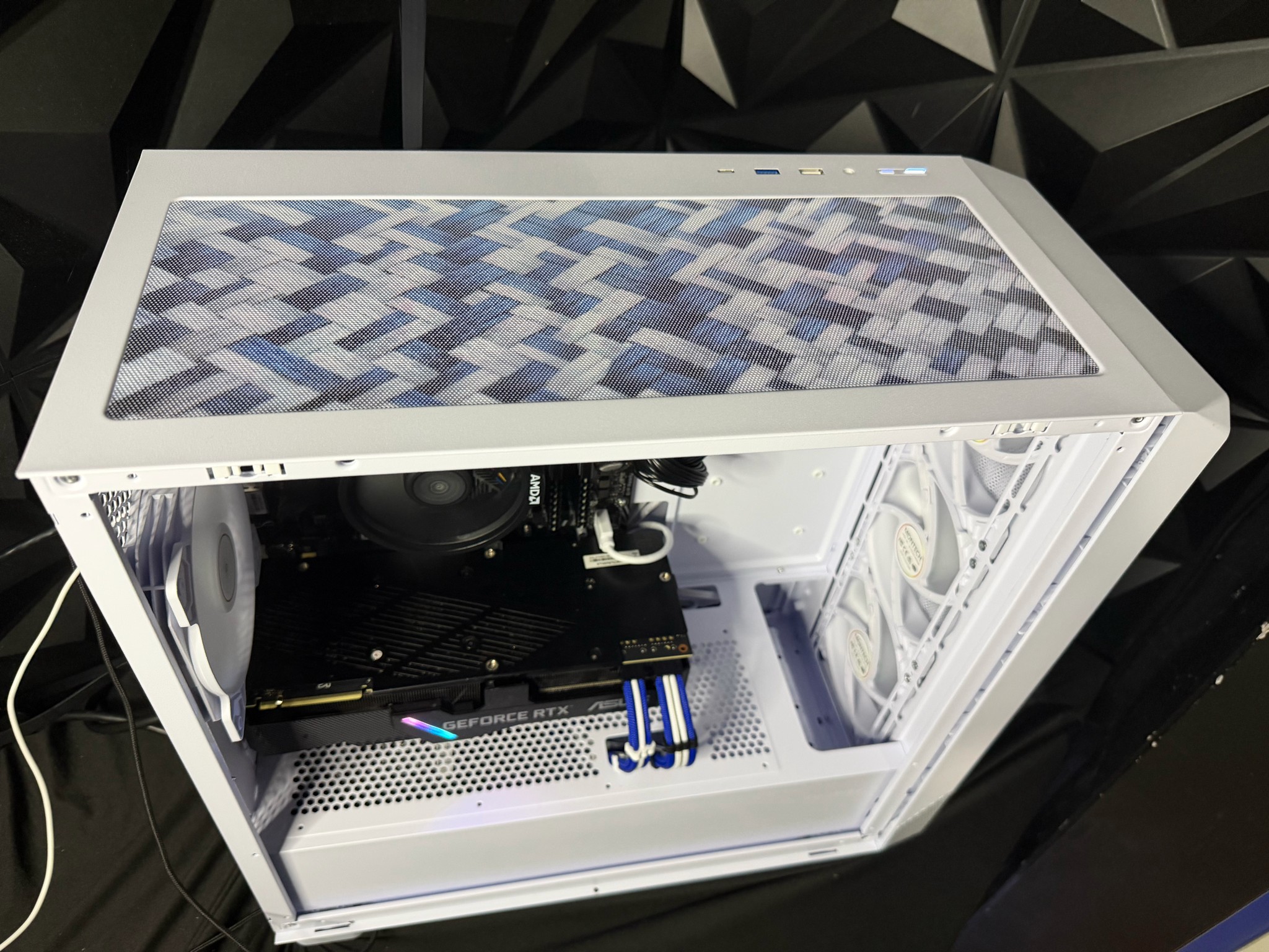 🔵⚡ BLUE FIBER ⚡🔵 Ryzen 5 5500| RTX 2080 Super | 16 GB DDR4| 1 TB SSD| 650W PSU