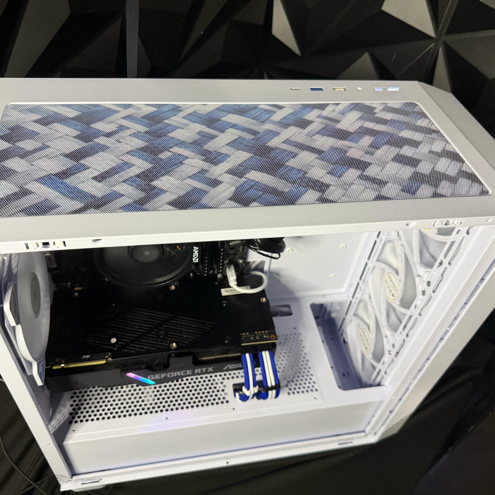 🔵⚡ BLUE FIBER ⚡🔵 Ryzen 5 5500| RTX 2080 Super | 16 GB DDR4| 1 TB SSD| 650W PSU