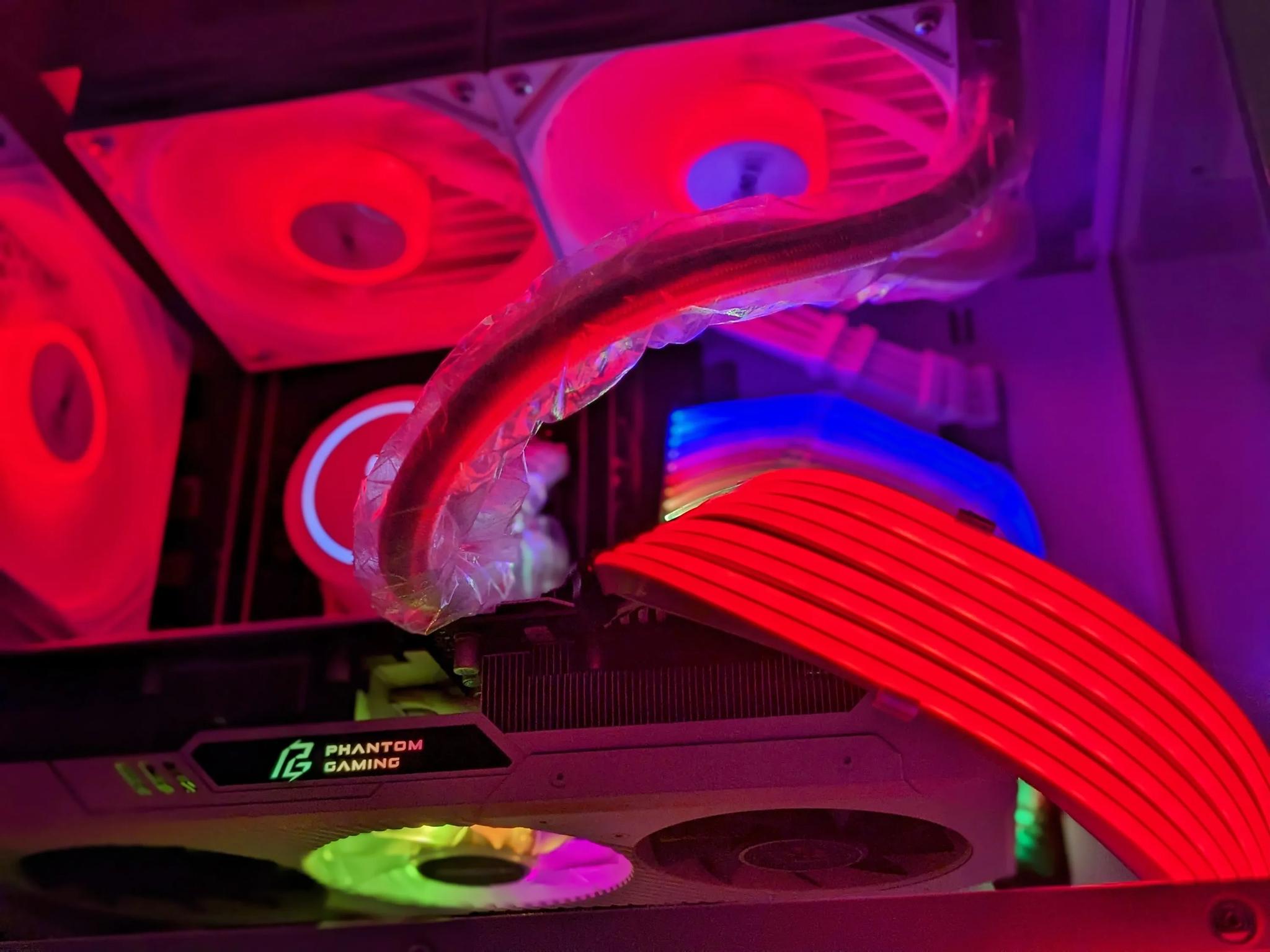 ️ ファントム⚪👻 RX 5700XT 8GB👻32GB DDR4👻 1TB NVMe👻Intel 14-cores 28-threads👻Windows 11 Pro(Activated)