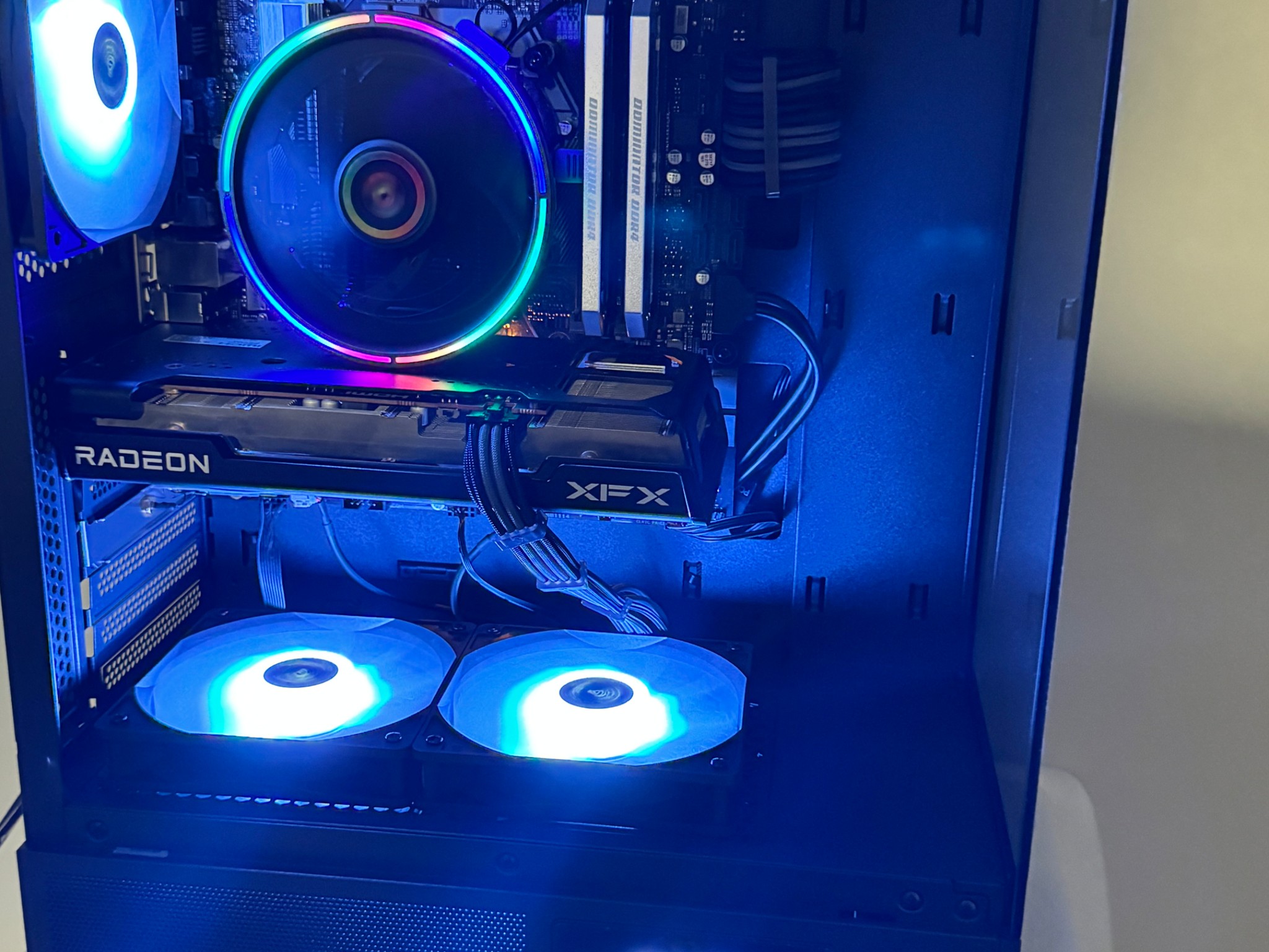Great i7 32 GB RX 6600 Gaming System