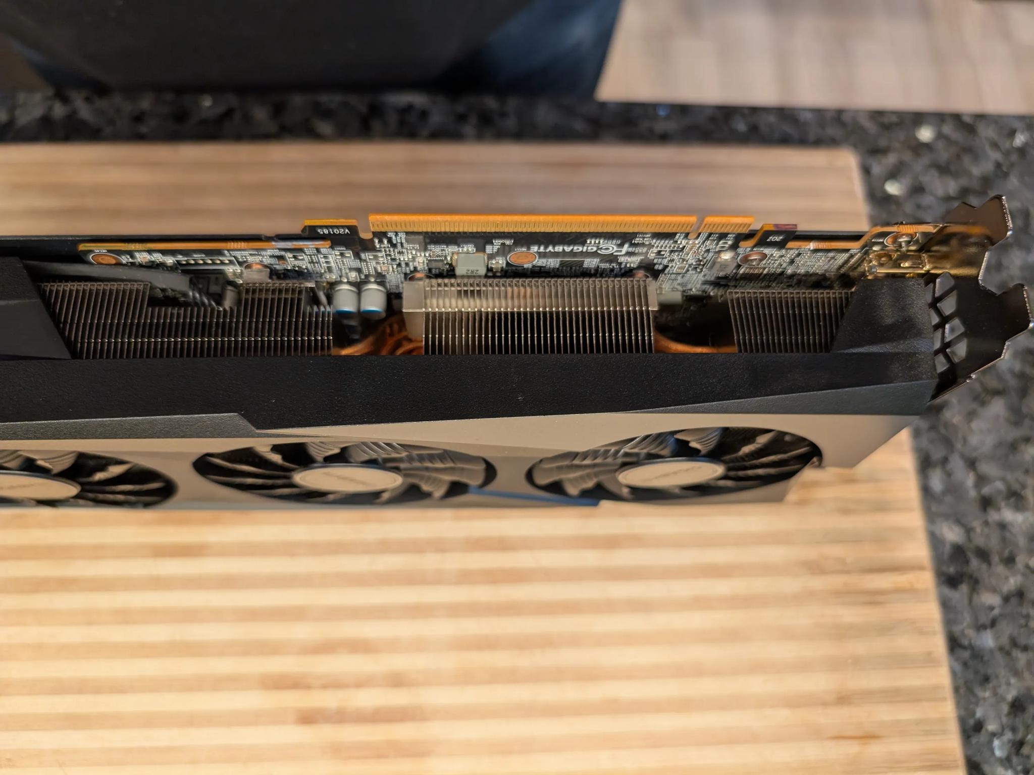 Gigabyte Gaming OC Radeon RX 6650xt 8GB Graphics Card