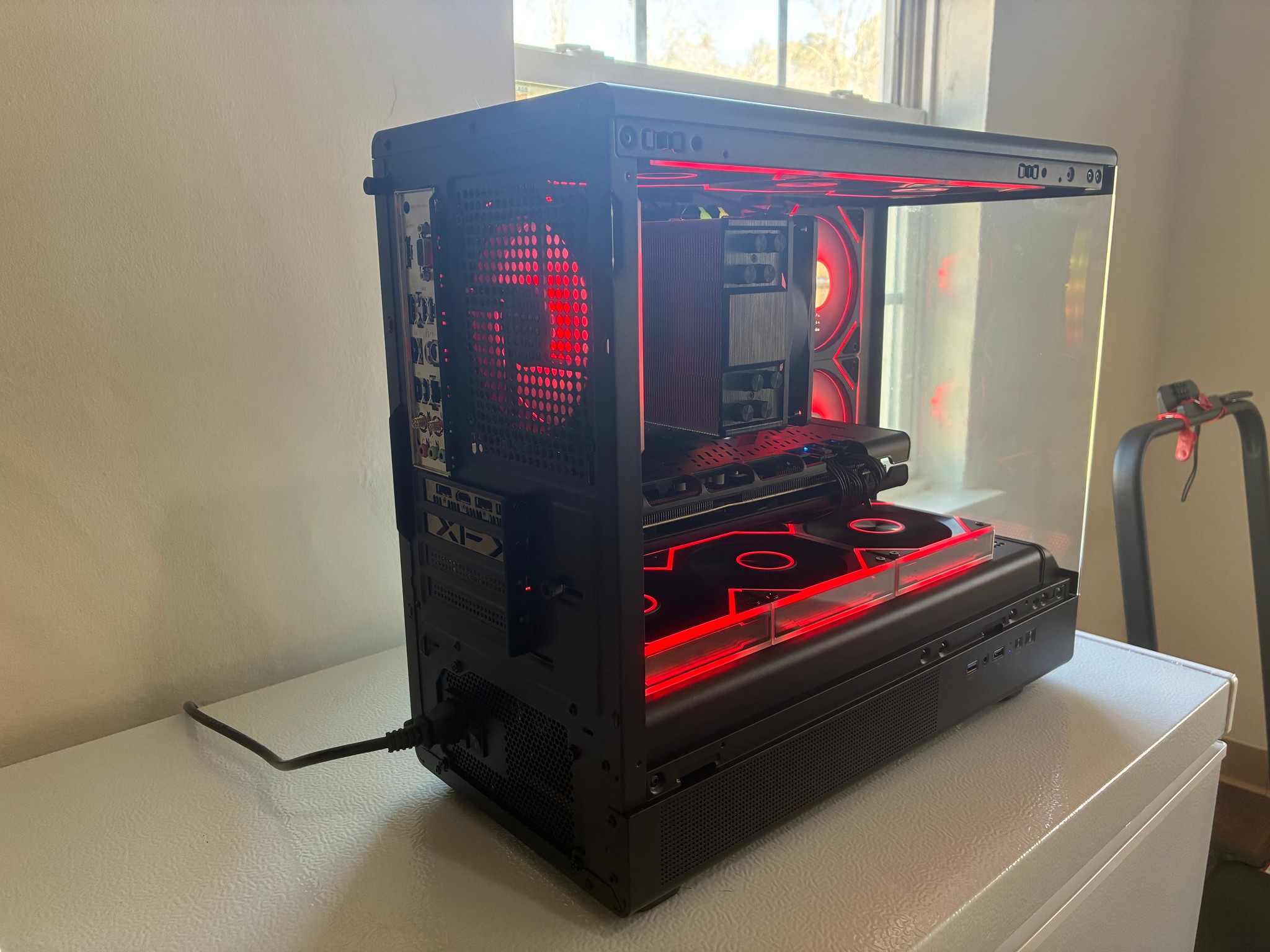 RX 5700 XT | Ryzen 5 5500 | 32GB DDR4 3600MHz | 1TB NVME SSD | 650W PSU Gaming PC