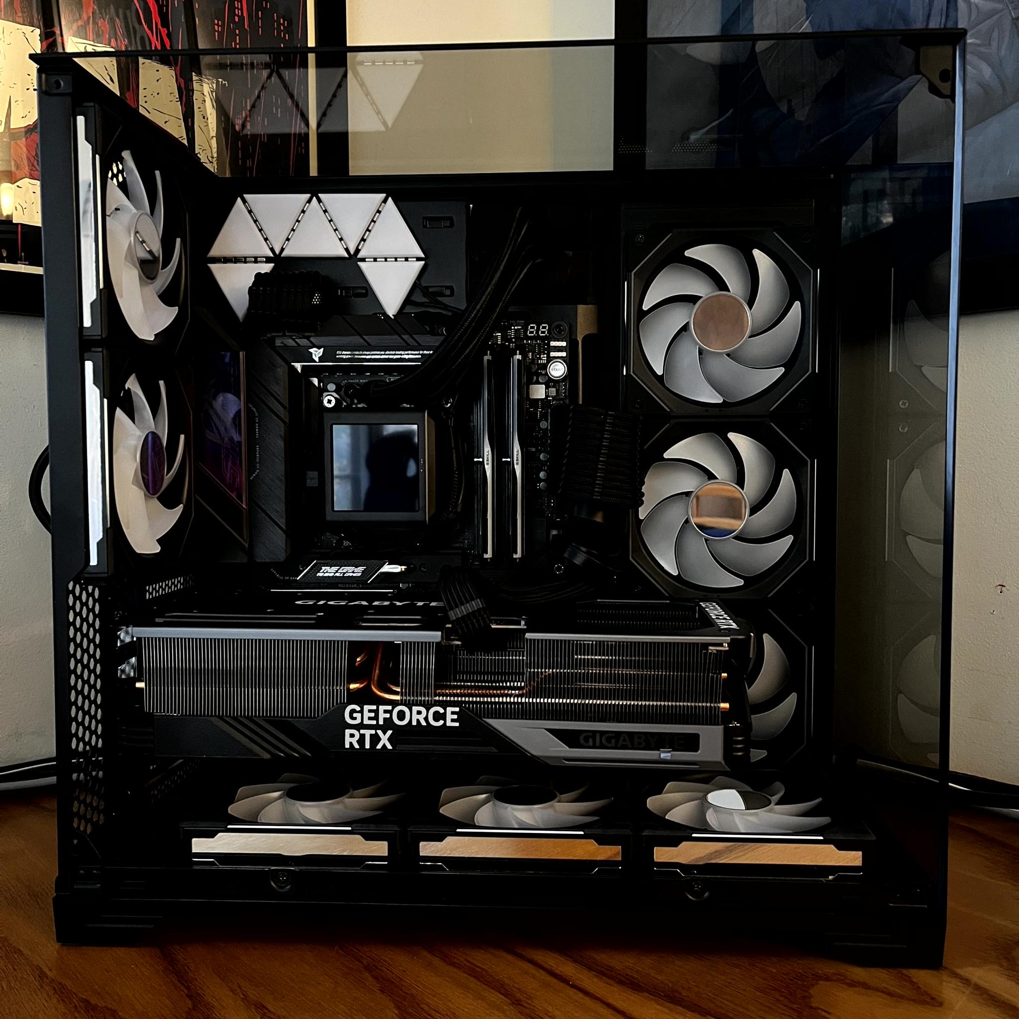 "Golden Tesseract"  - RTX 4080 SUPER OC | Ryzen 7 7800X3D | 32GB @6000 | 4 TB | 1000W Platinum