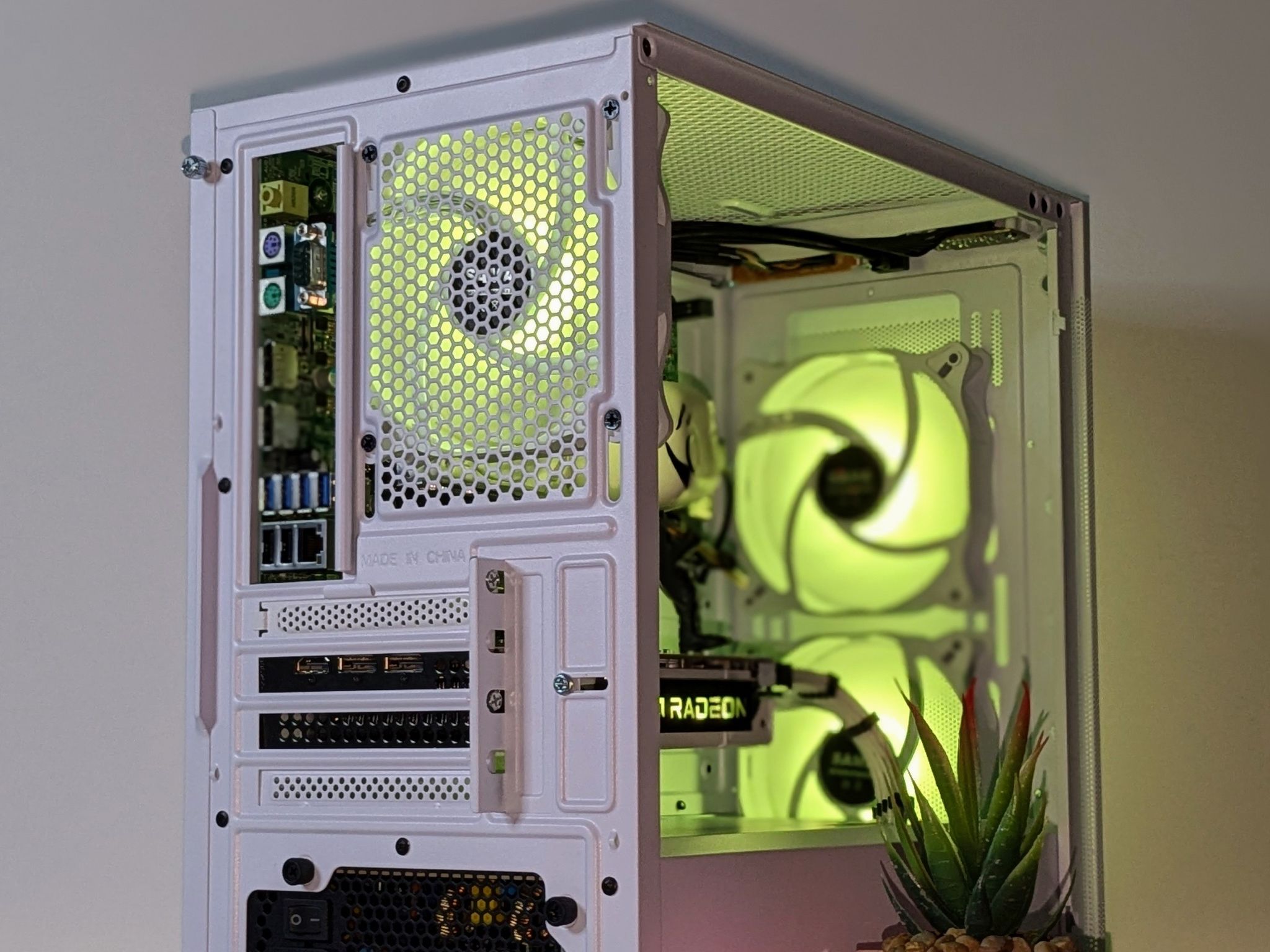 👻Phantom/1080p PC⚪️RX 5500⚪️I5-9400F@4.0GHz⚪️16GB RAM⚪️1TB NVMe SSD⚪️Windows 11 Pro