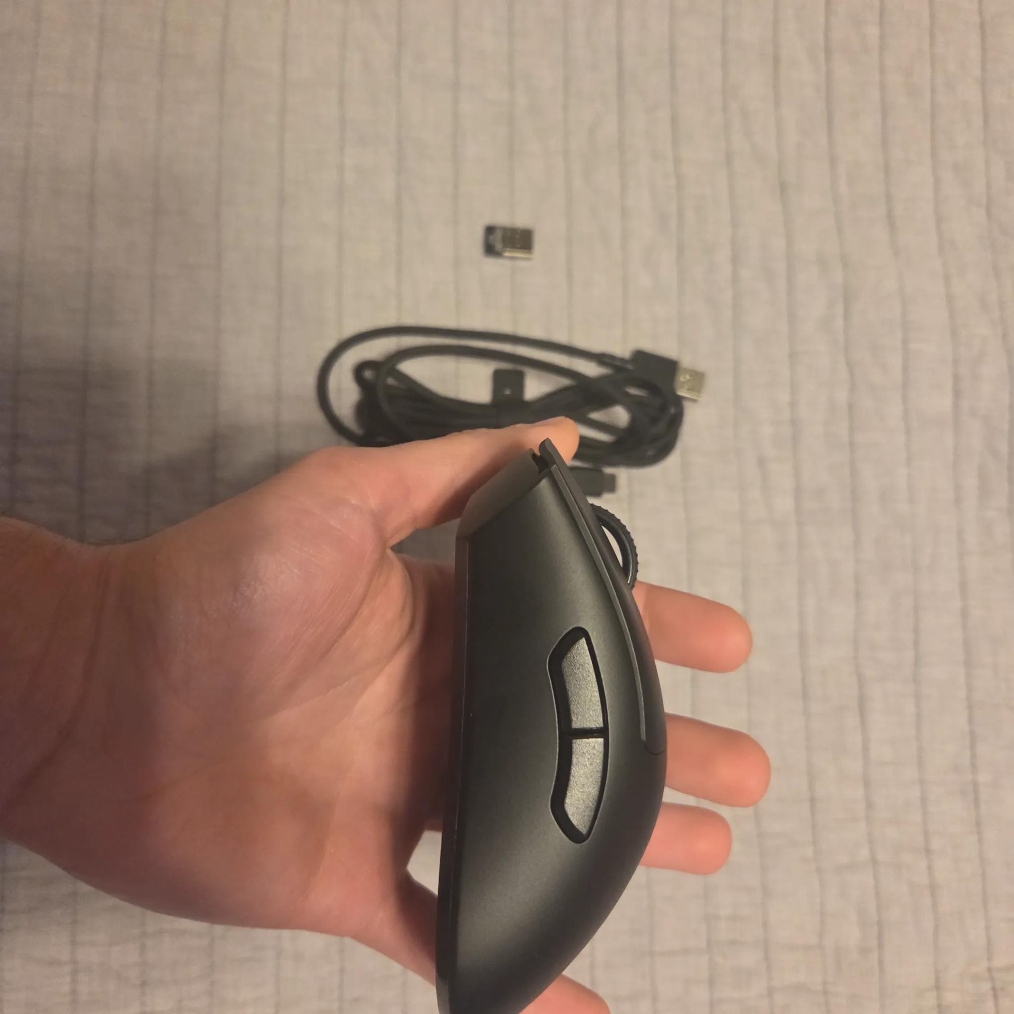 Razer DeathAdder V3 Pro Wireless | Black | Used Like New