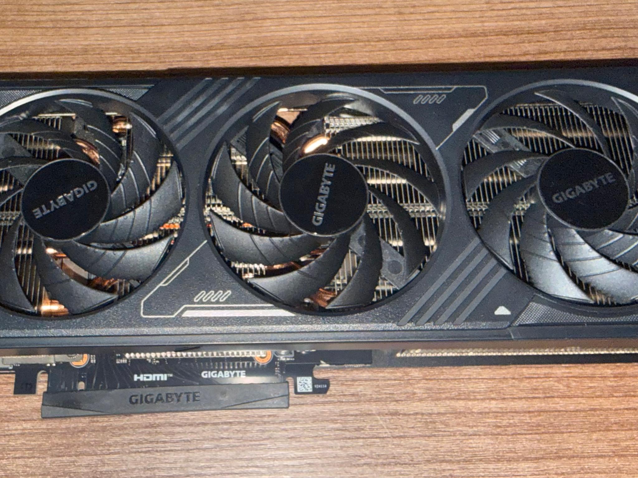 GIGABYTE GeForce RTX 5070 WINDFORCE OC SFF 12G