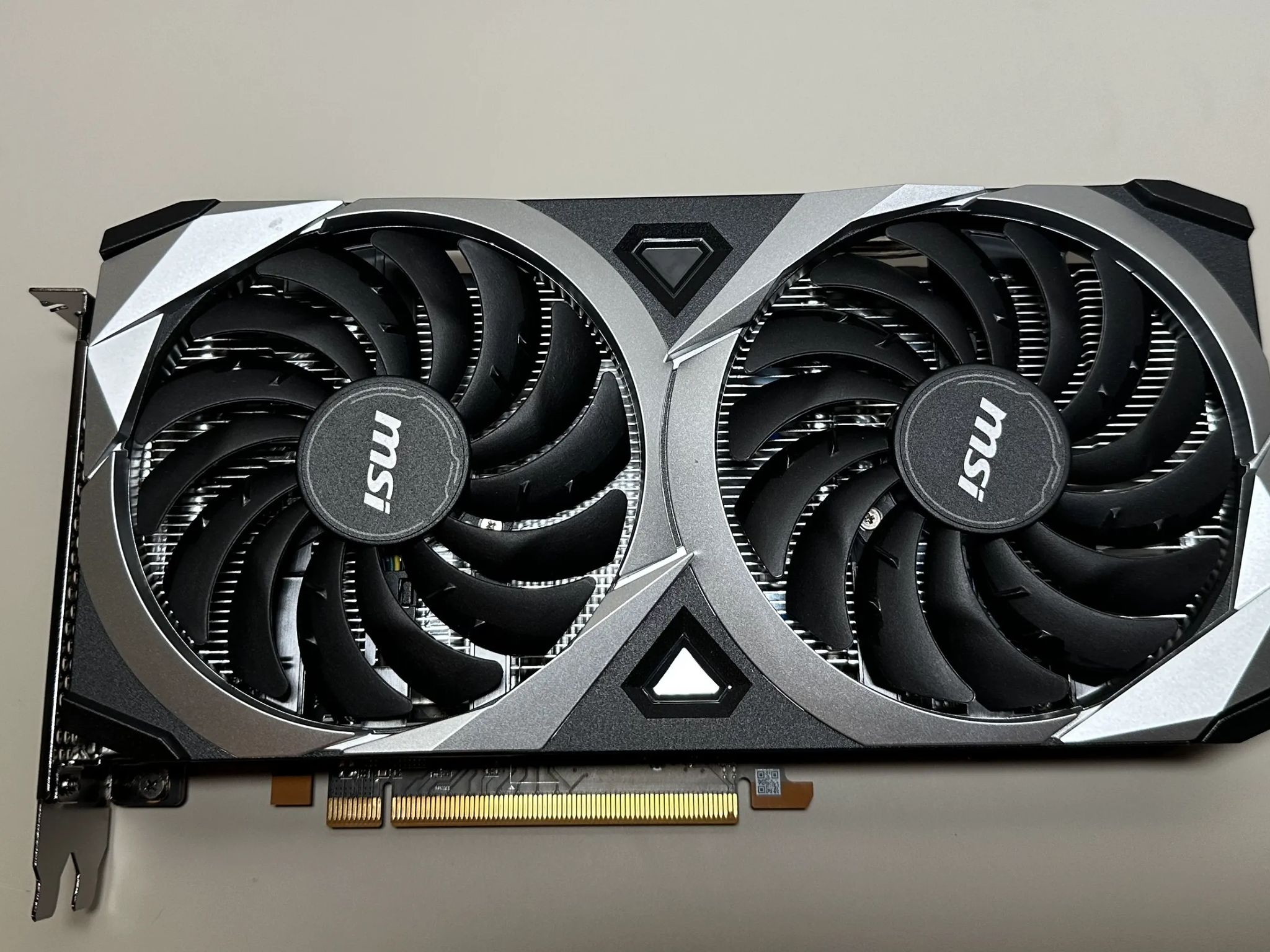 MSI Mech Radeon RX 6600 XT MECH 2X 8G OC