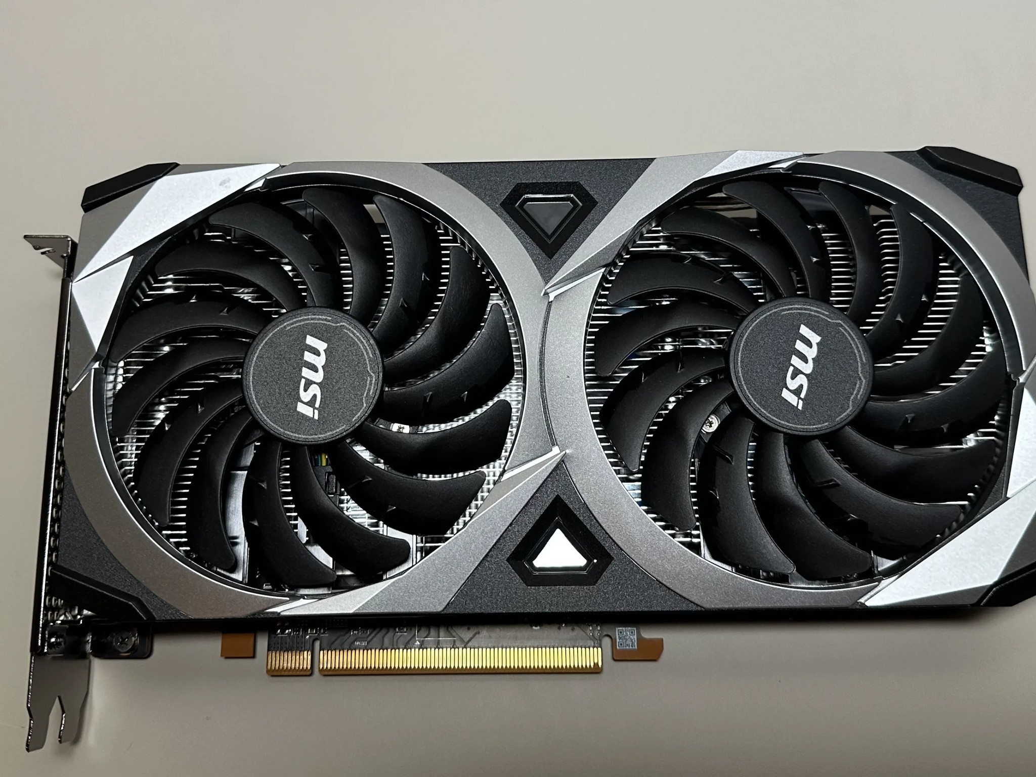 MSI Mech Radeon RX 6600 XT MECH 2X 8G OC