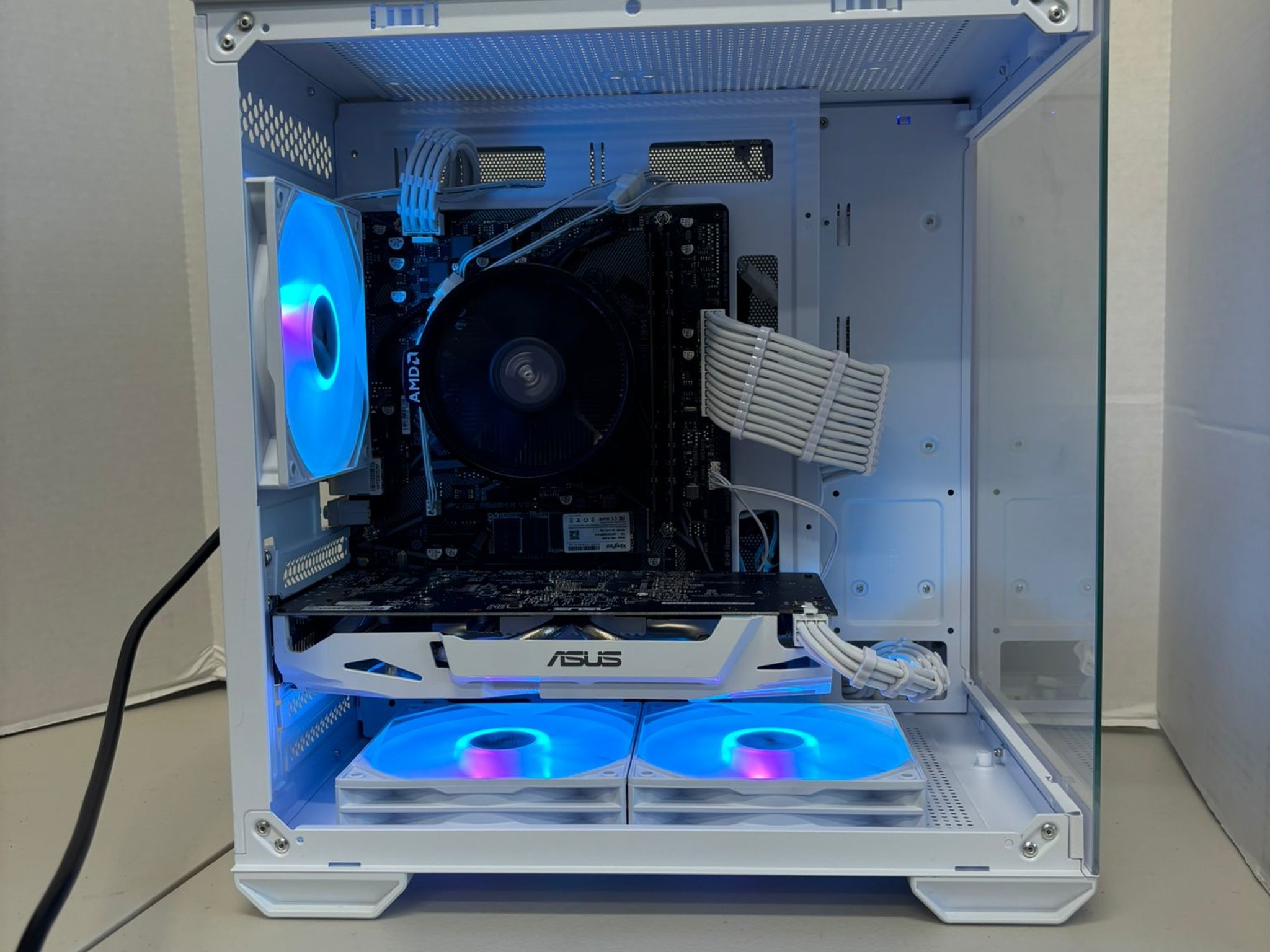 ⚪️ All-White 1080p Gaming PC | GTX 1060 6GB + Ryzen 5 1600 | 16GB RAM | Clean & Smooth Performance