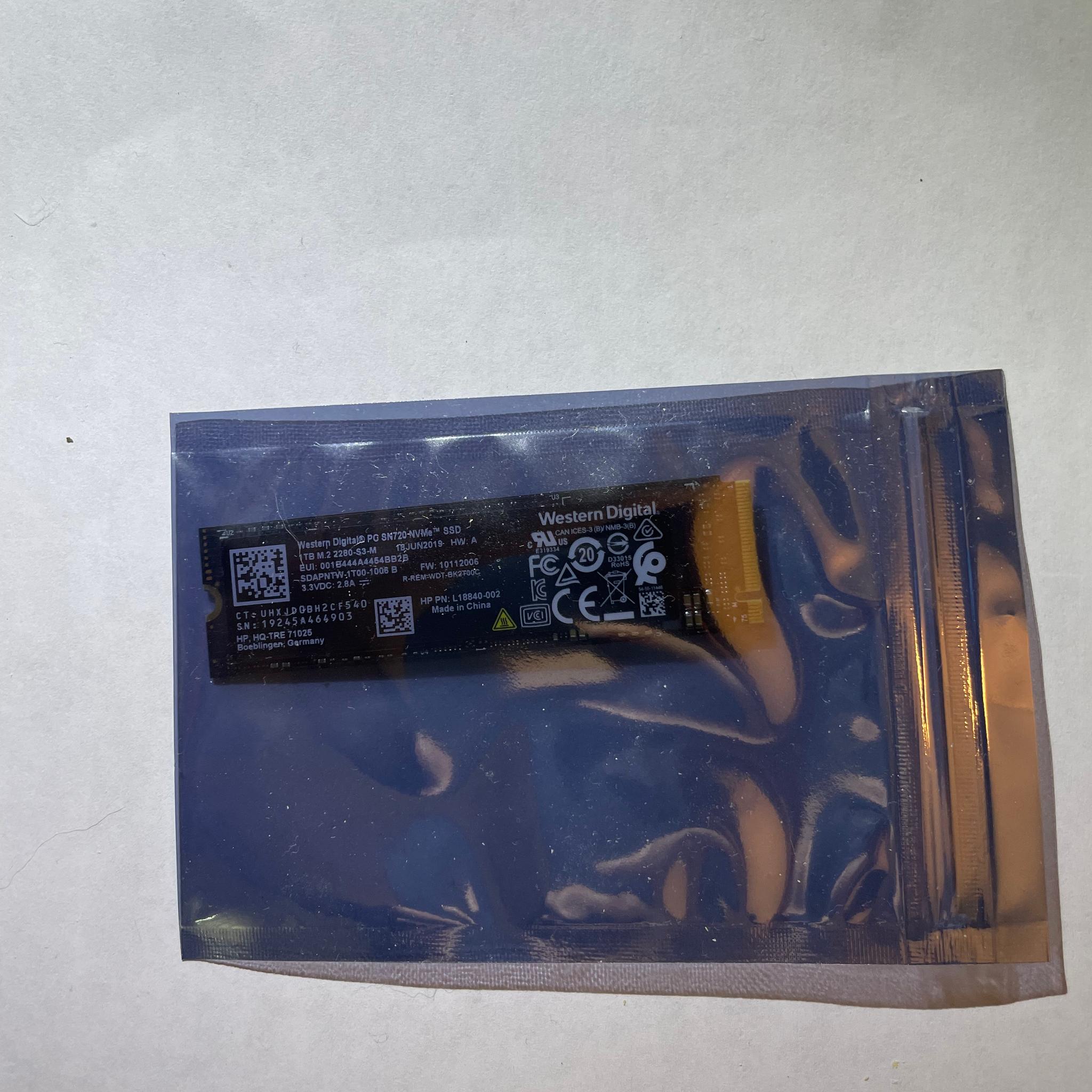 Western Digital M.2 1TB NVMe SSD SN720