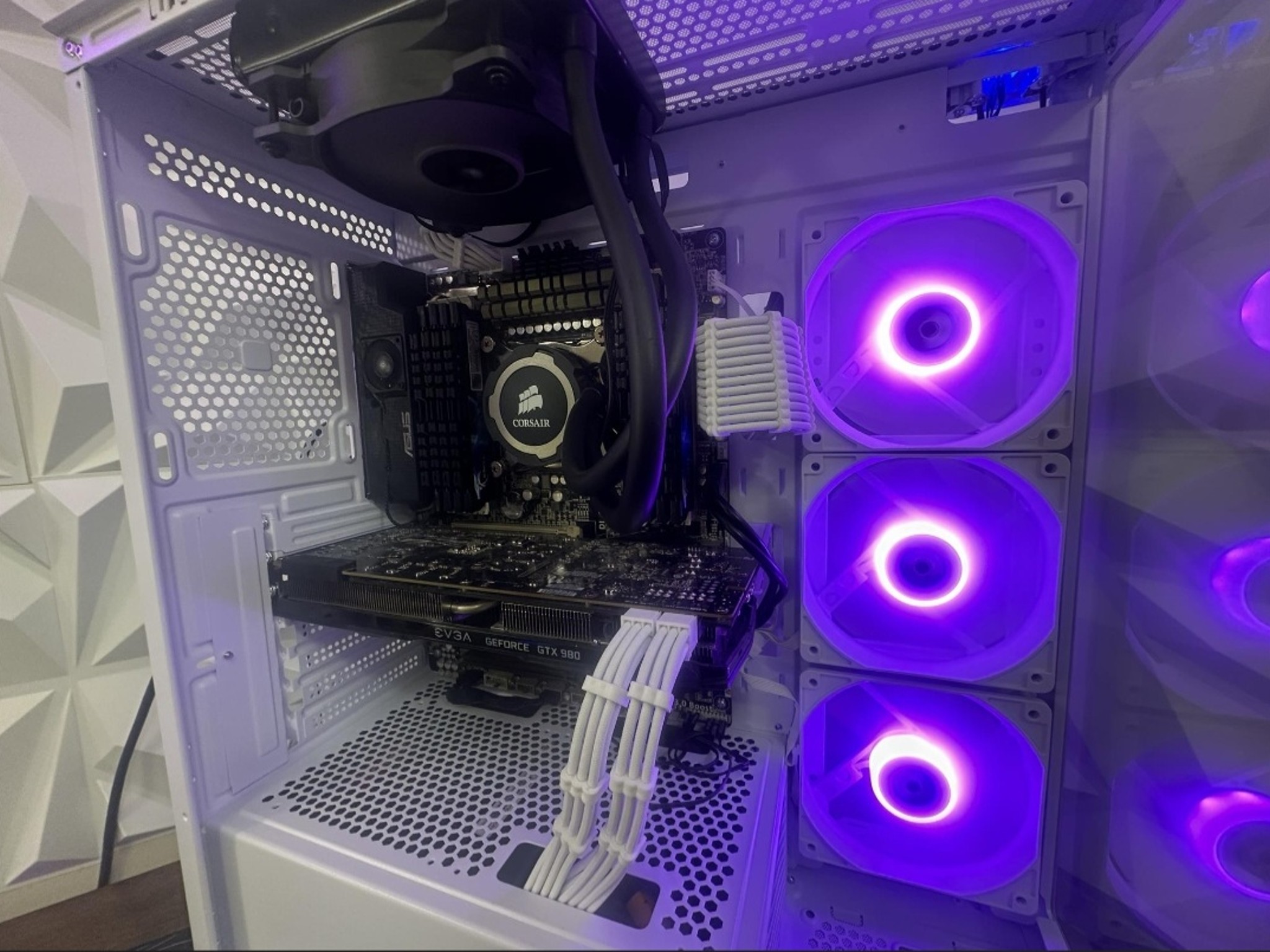 🤍🤍 All White Gaming Pc | i7 + GTX 980 | 32GB RAM | WIFI + BT |500GB SATA - 🤍🤍