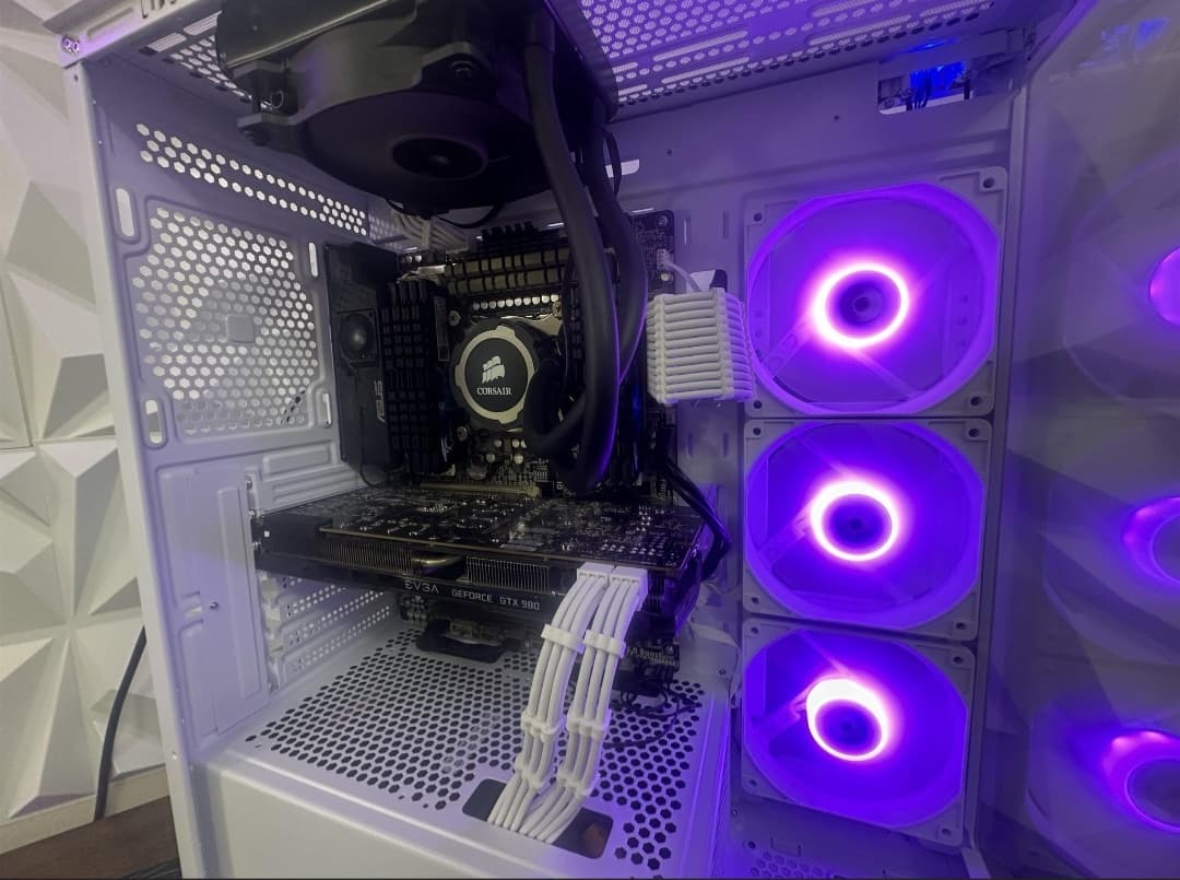 🤍🤍 All White Gaming Pc | i7 + GTX 980 | 32GB RAM | WIFI + BT |500GB SATA - 🤍🤍