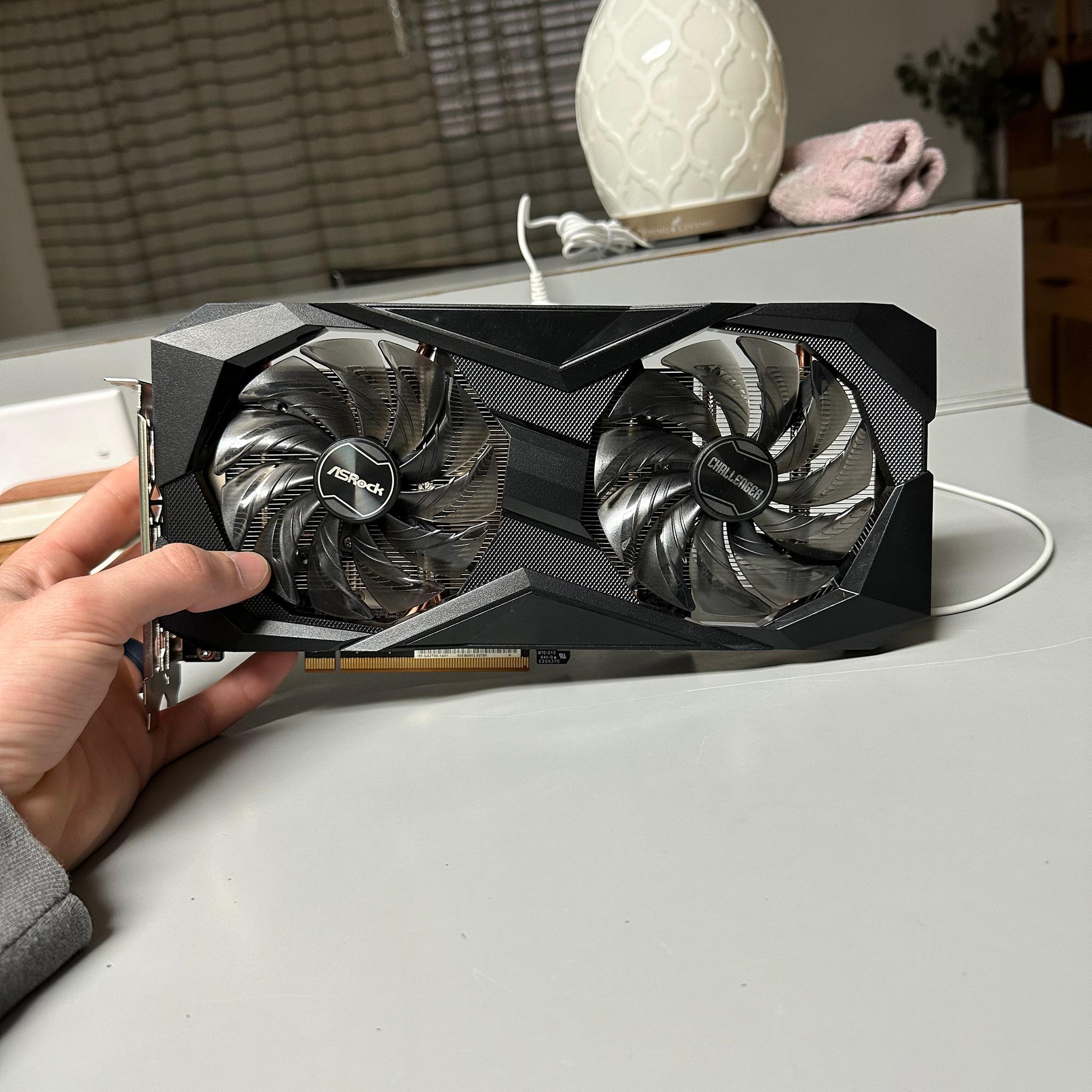 ASRock Radeon RX 6600 XT Challenger D OC 8GB GDDR6!