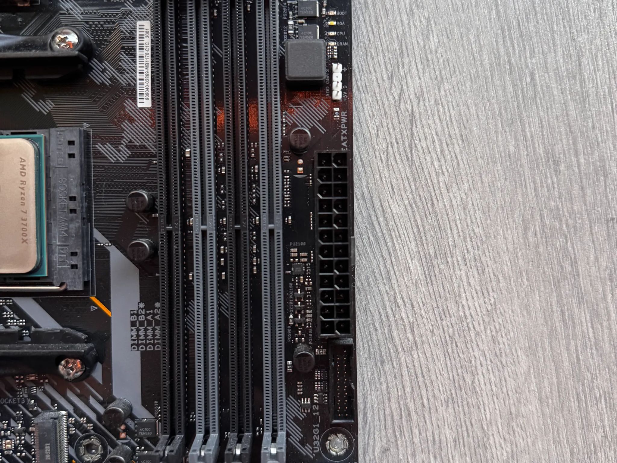 AMD Ryzen 7 3700X and ASUS TUF GAMING X570-PLUS (WI-FI)