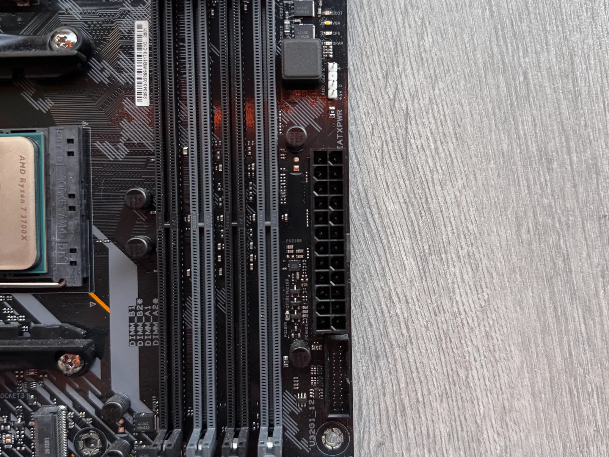 AMD Ryzen 7 3700X and ASUS TUF GAMING X570-PLUS (WI-FI)