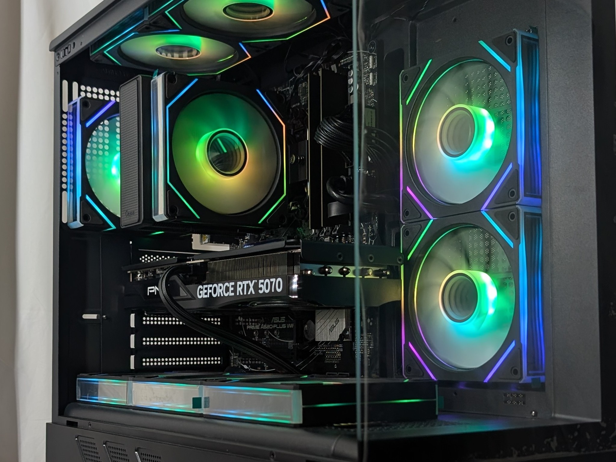 RTX 5070 | RYZEN 5 7500F | 16GB DDR5 | 650W PSU |