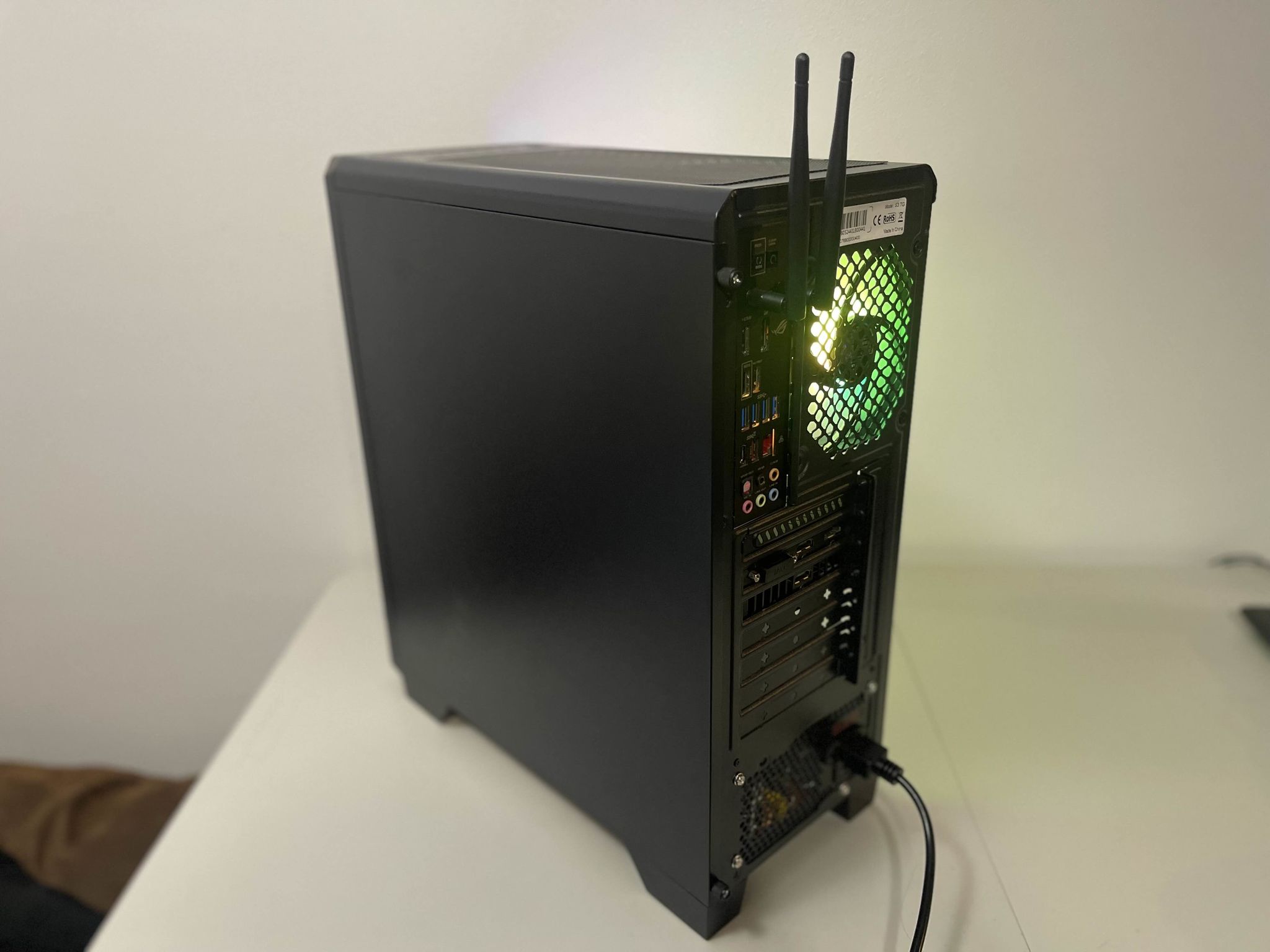 BUDGET STARTER GAMING PC RTX 2060 i7 8086k 16GB RAM 1TB SSD