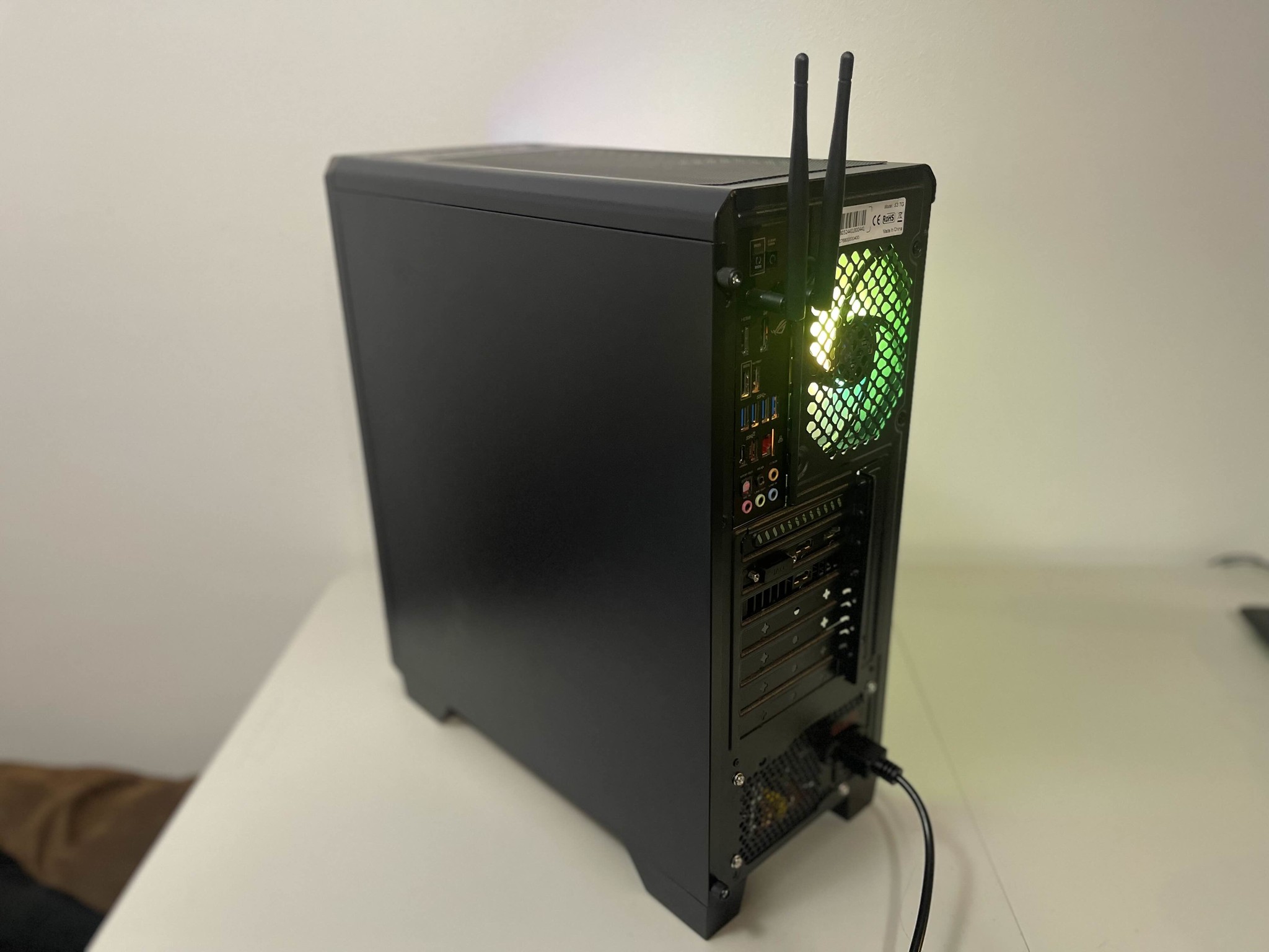 BUDGET STARTER GAMING PC RTX 2060 i7 8086k 16GB RAM 1TB SSD