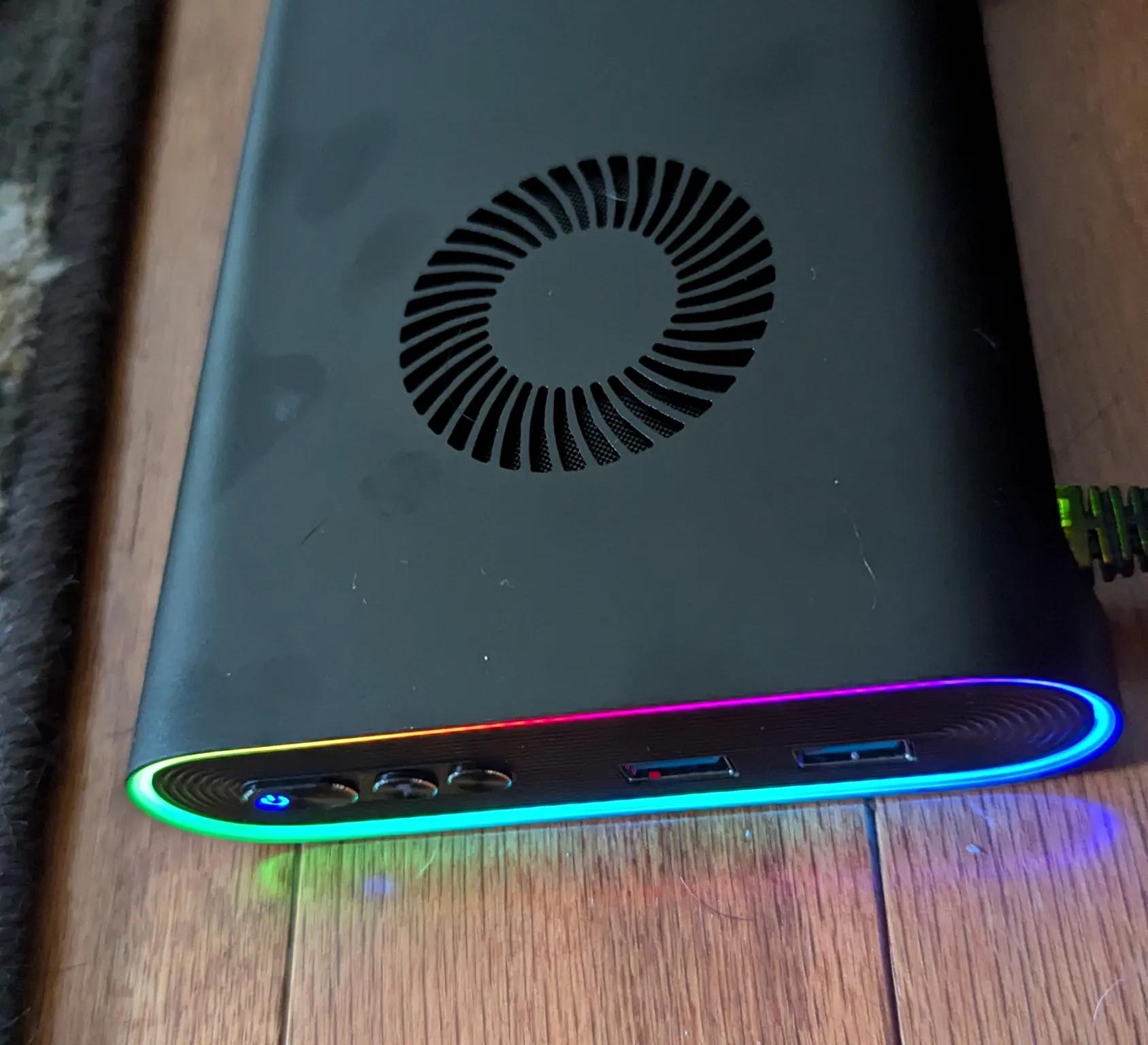 Onexgpu 7600 xt m egpu