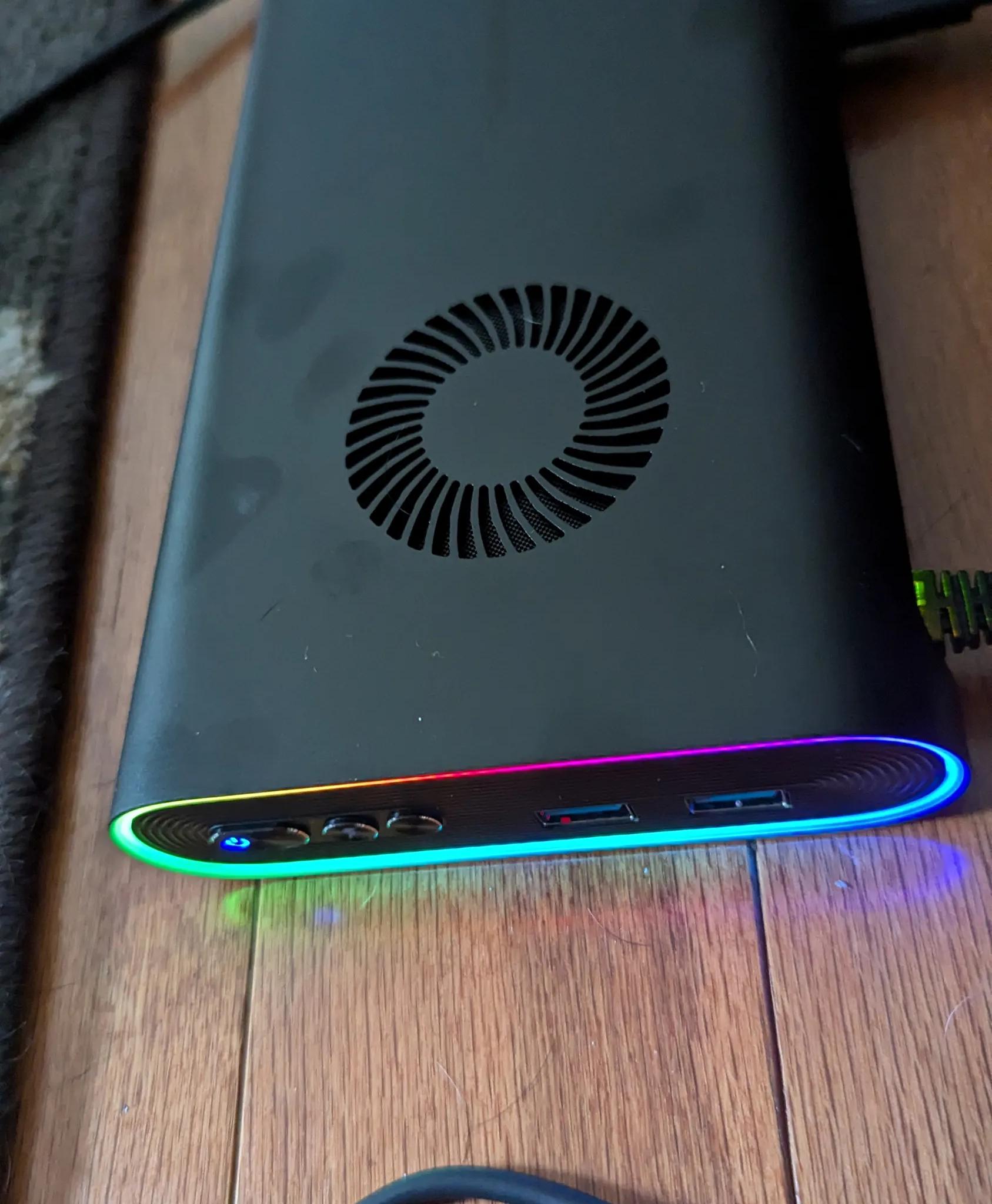 Onexgpu 7600 xt m egpu