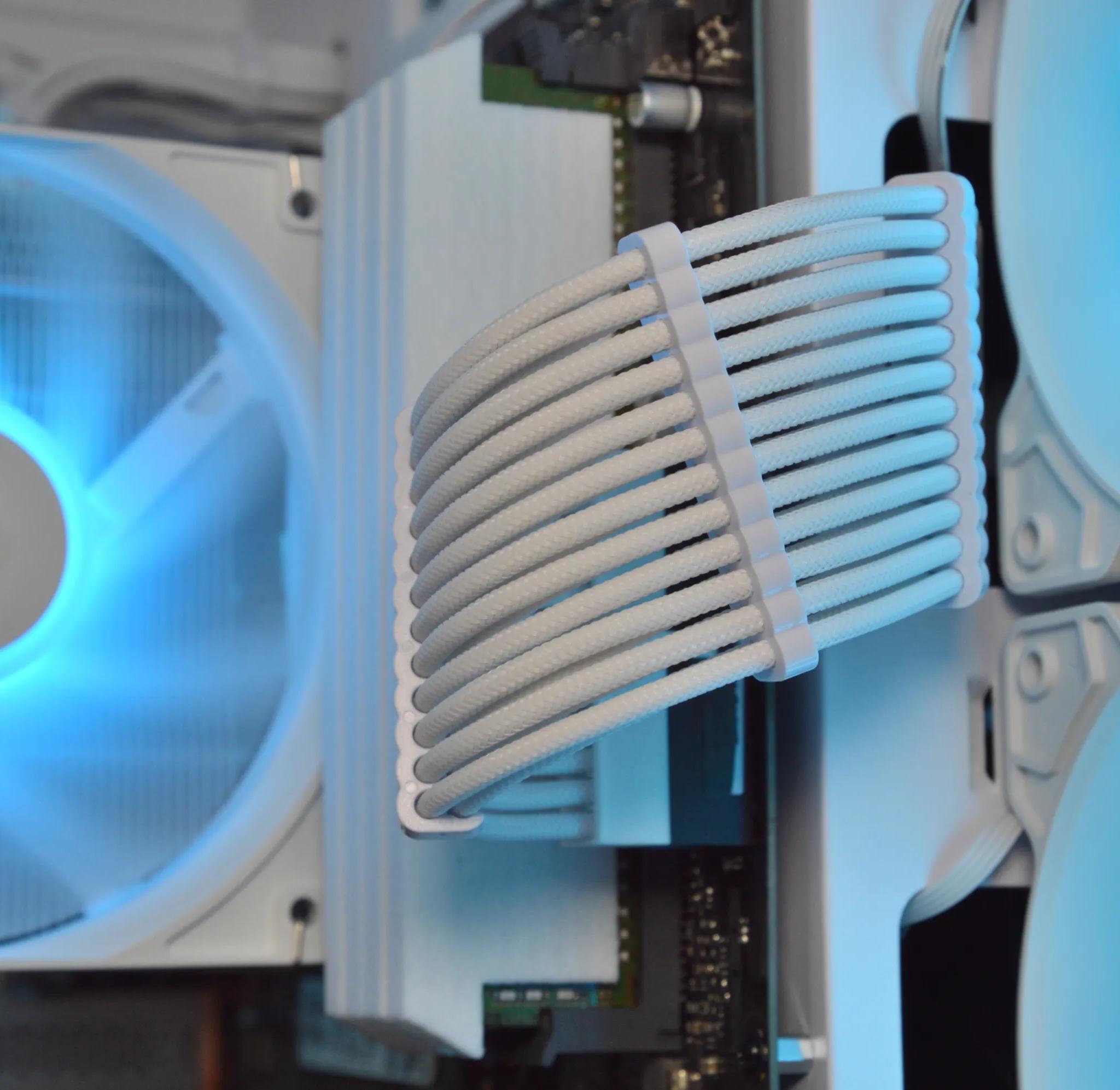 ❄️❄️| RTX 3060 Ti 8GB | RYZEN 5 5600 | 32GB DDR4 RAM | 1TB NVME SSD | The Snowflake |