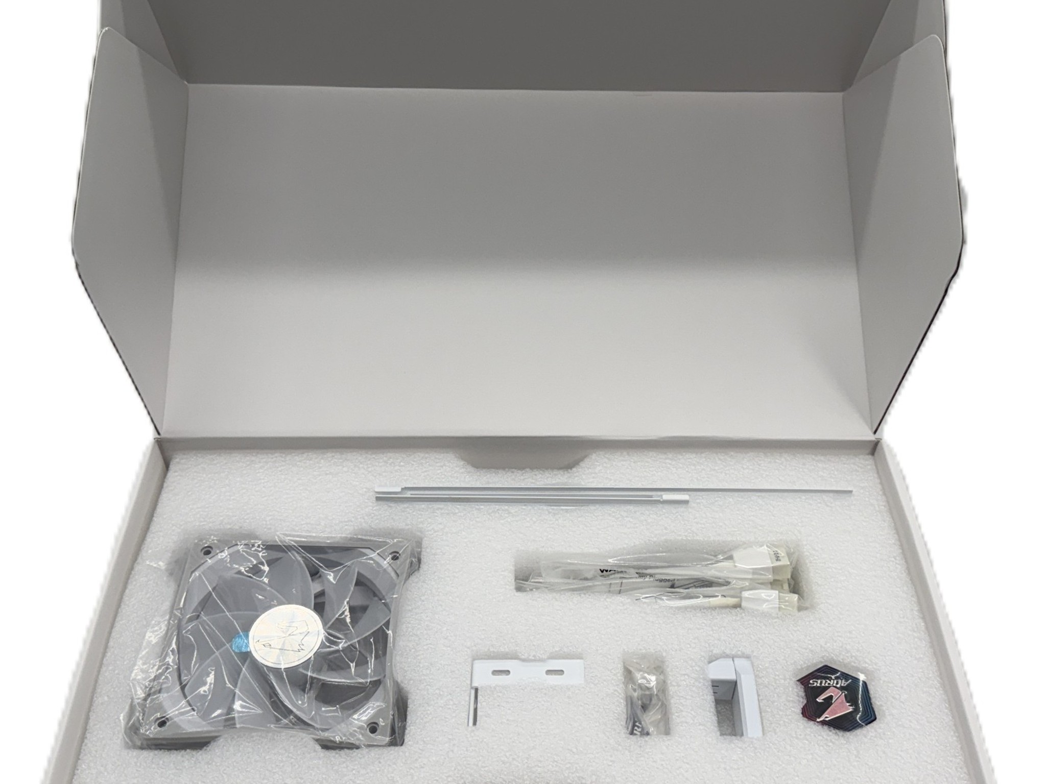 GIGABYTE AORUS GeForce RTX 5090 MASTER ICE 32GB GDDR7 (White) – Open Box, Never Installed