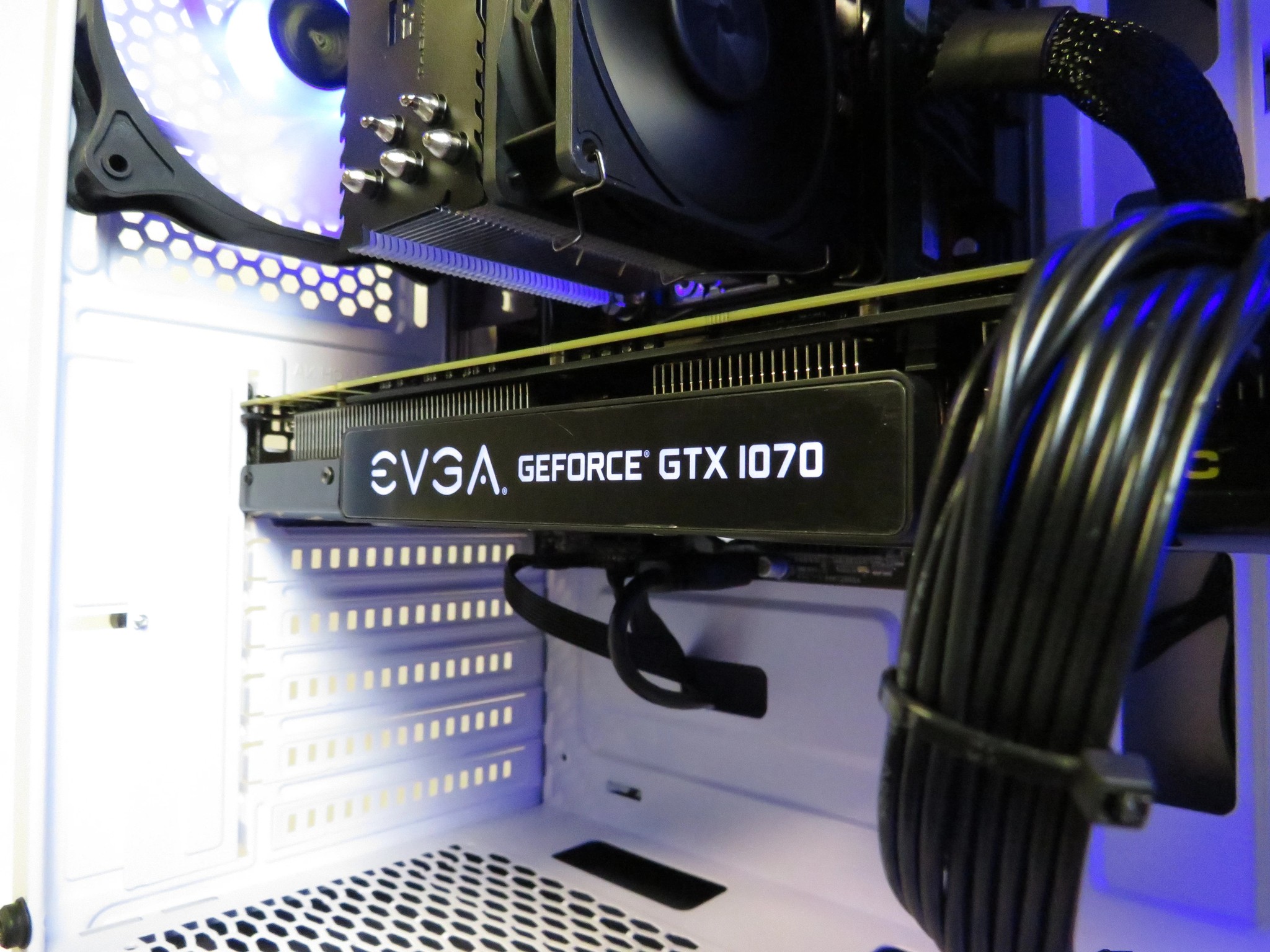Summer Sale! Awesome Budget Gamer! Intel Xeon E5 2680 V4 + GTX 1070 SC + 32 GB DDR4 + 1 TB SSD