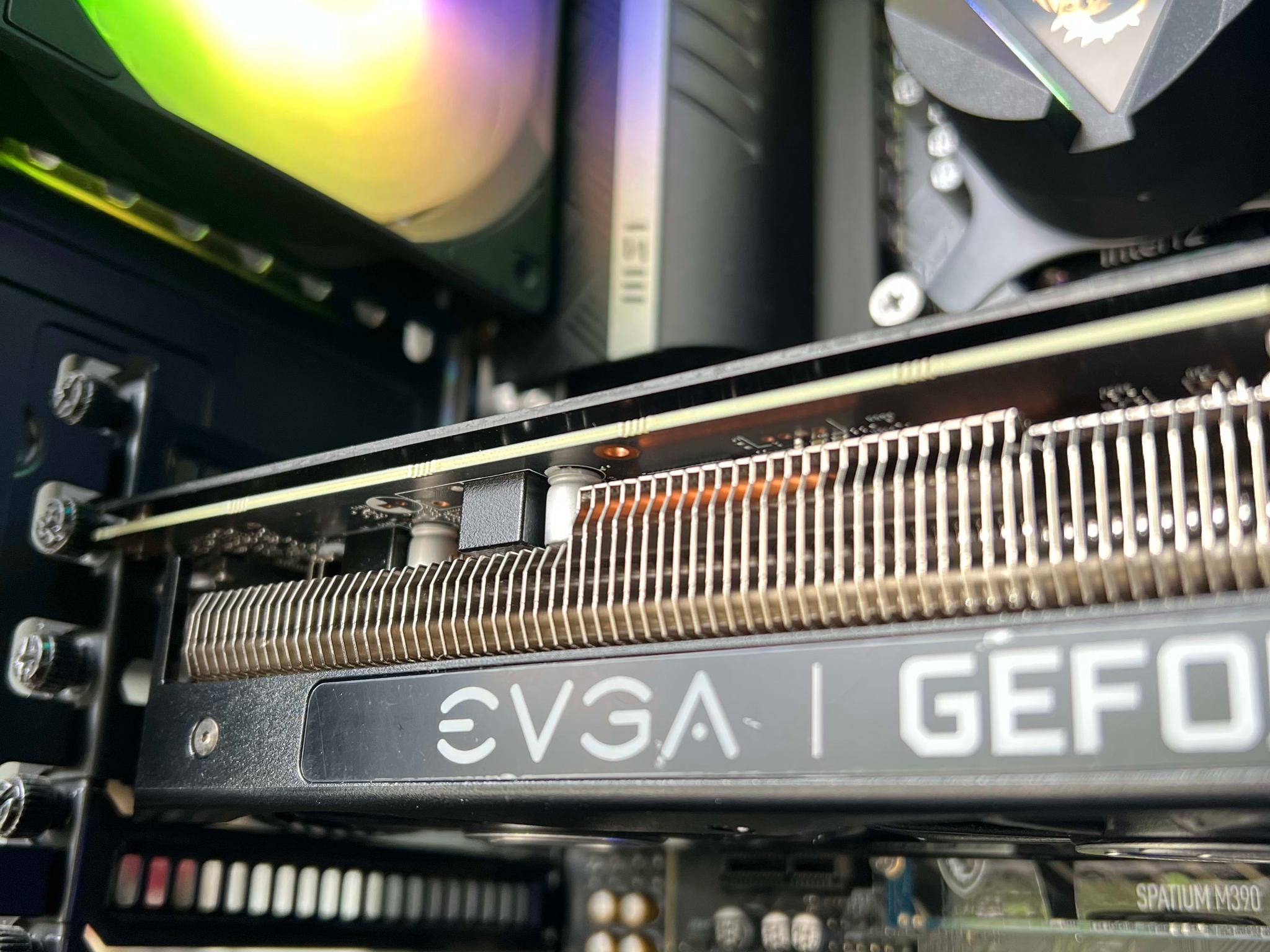 Intel Core i5-12600k & EVGA RTX 3070 Gaming PC