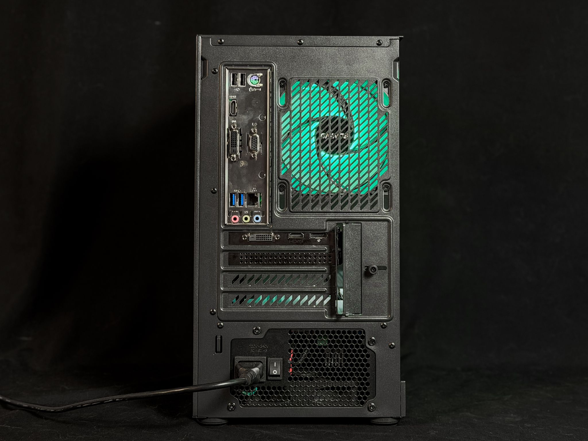 Panda (V2) - Intel Core i5 9400F, GTX 1660 Ti, 16GB DDR4, 256GB SSD