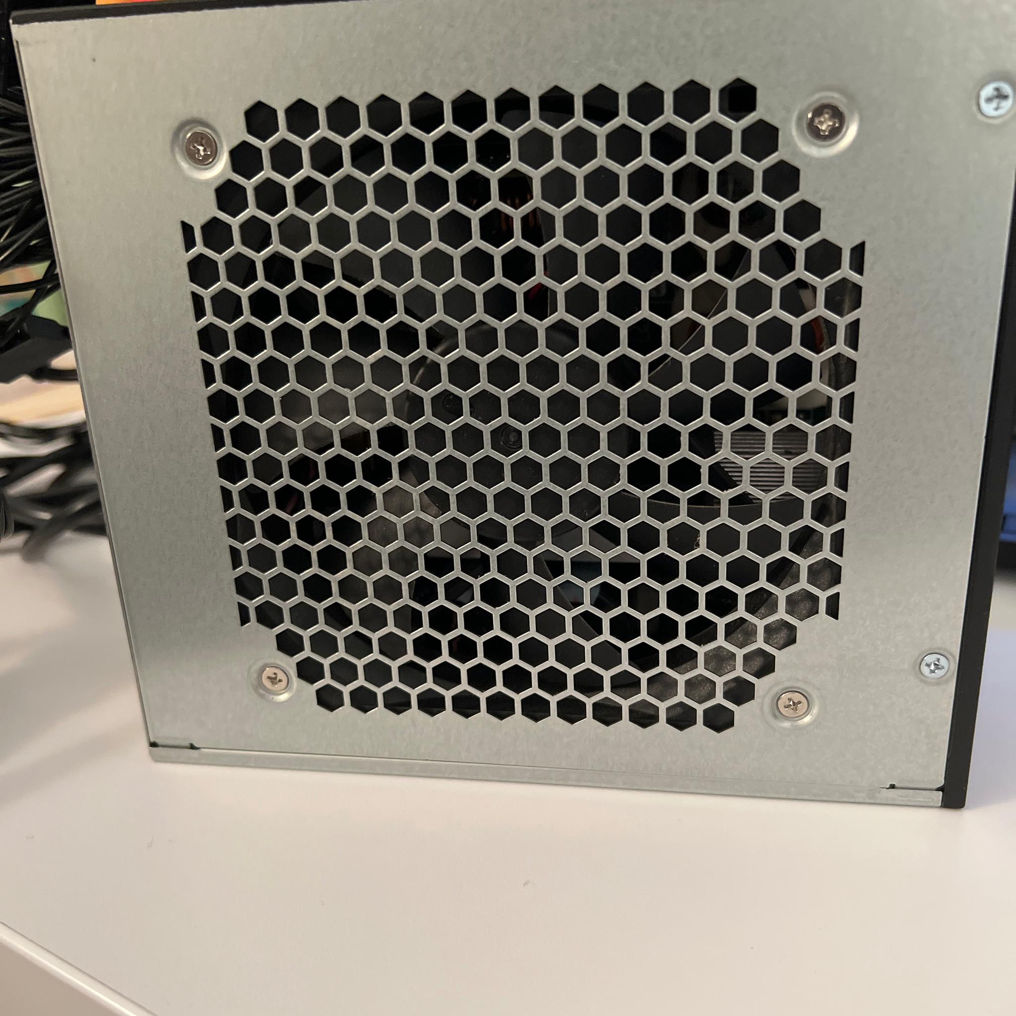  800 W 80 Plus Gold certified ATX power supply