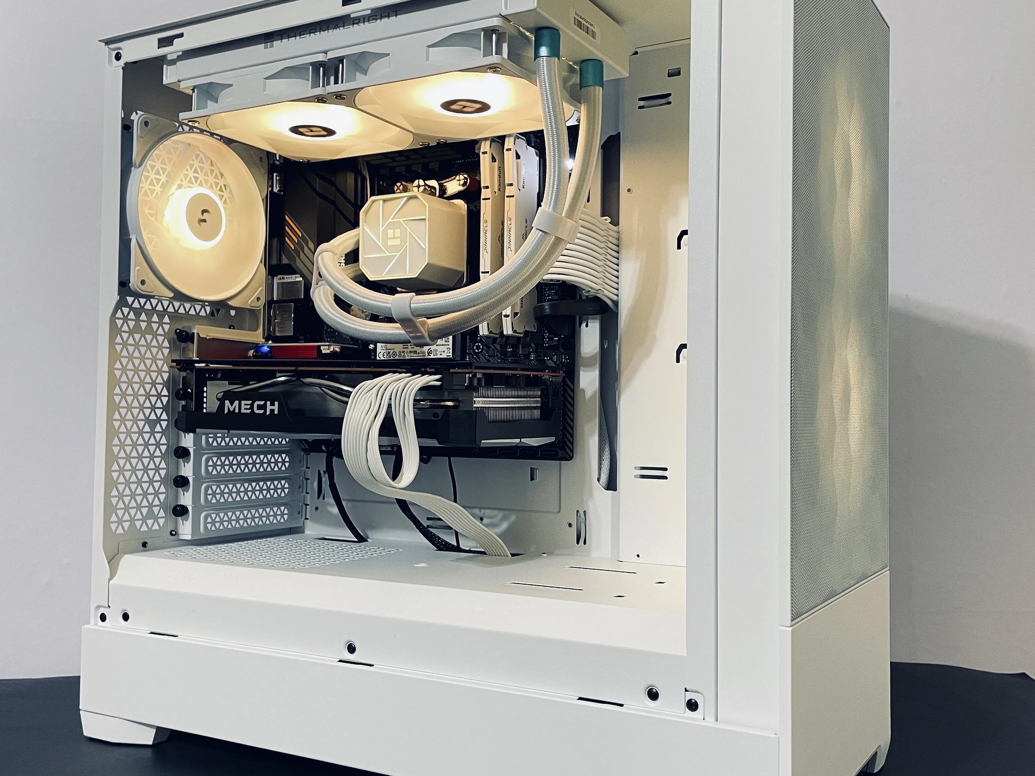 ❄️Liquid Cooled White Gaming PC 1440p - Ryzen 5 5600 ○ 32GB RAM
