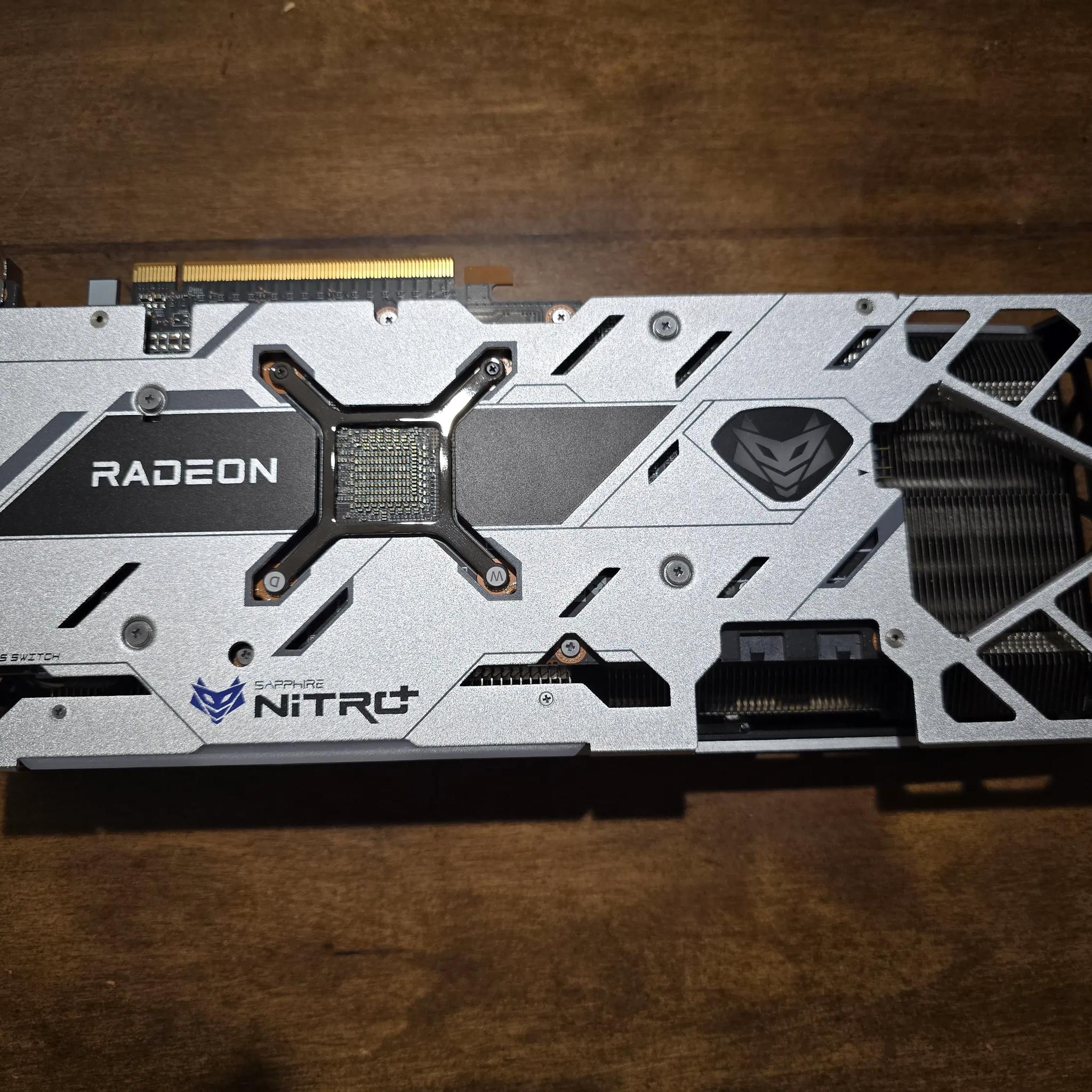 NITRO+ AMD Radeon™ RX 6700 XT
