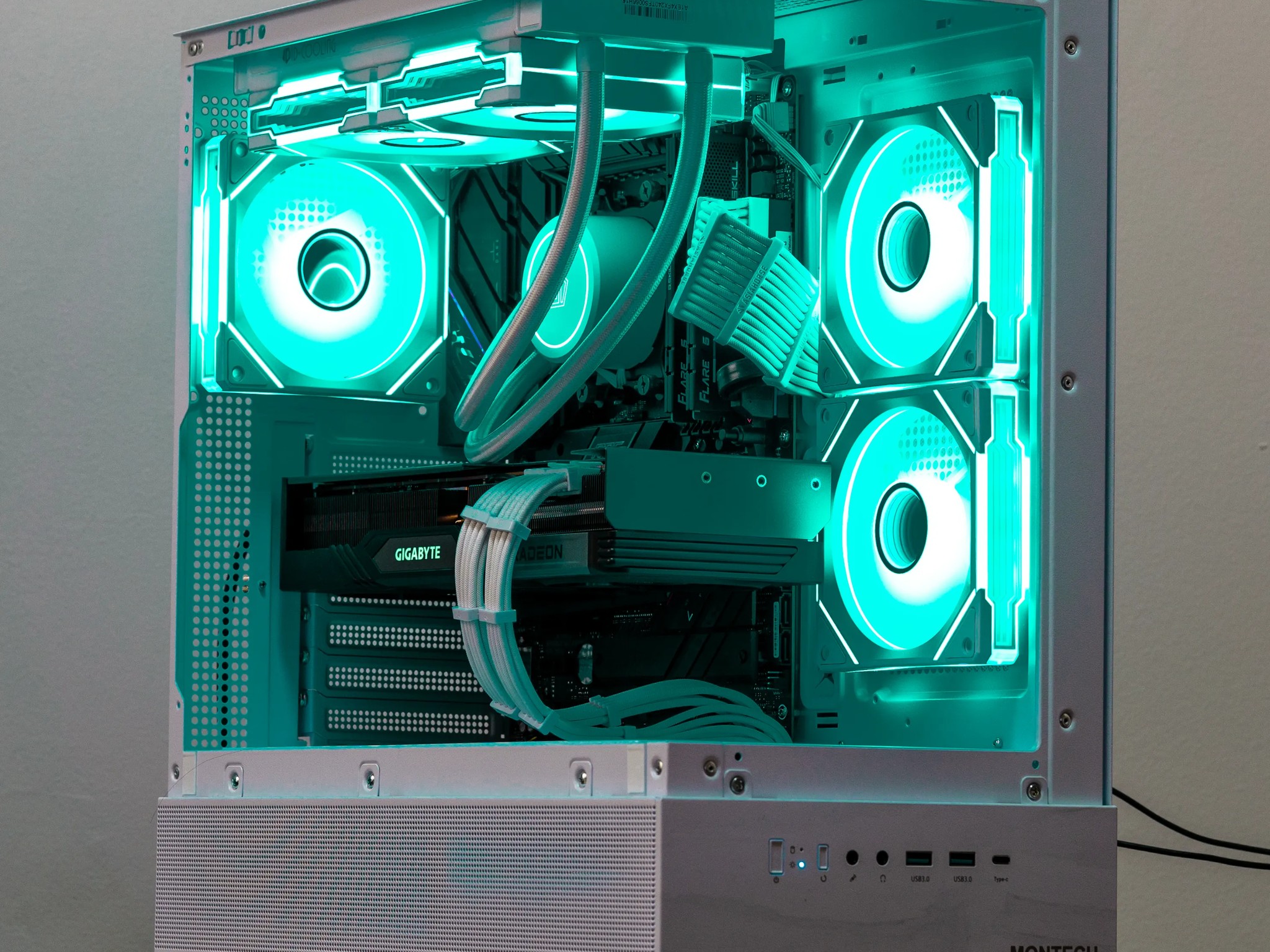 ❄️1440p/4K Streaming & Gaming BEAST❄️ RX 7800XT| Ryzen 5 7600X| AM5| 32GB DDR5| 1TB M.2| WiFi