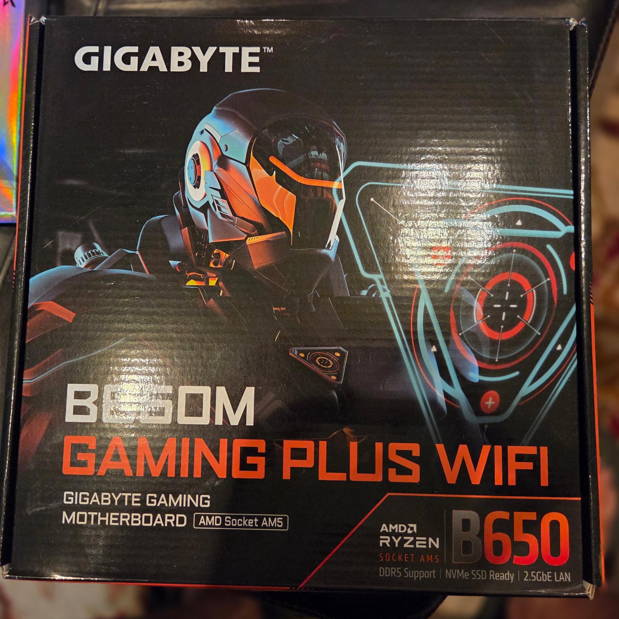 Gigabyte B650M Gaming Plus Wifi Mobo + 32GB(2x16GB) DDR5 6000 White Ram! BNIB! MOBO+RAM Combo!