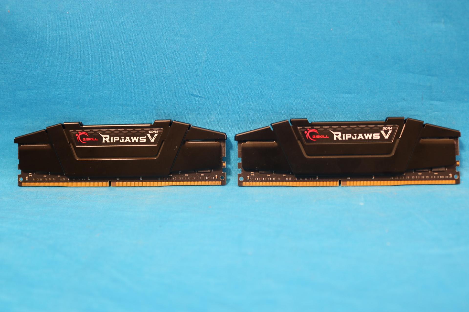 G.Skill RipJaws V 32GB (2x16GB) DDR4-3200MHz CL16 1.35V Desktop RAM F4-3200C16Q-64GVK