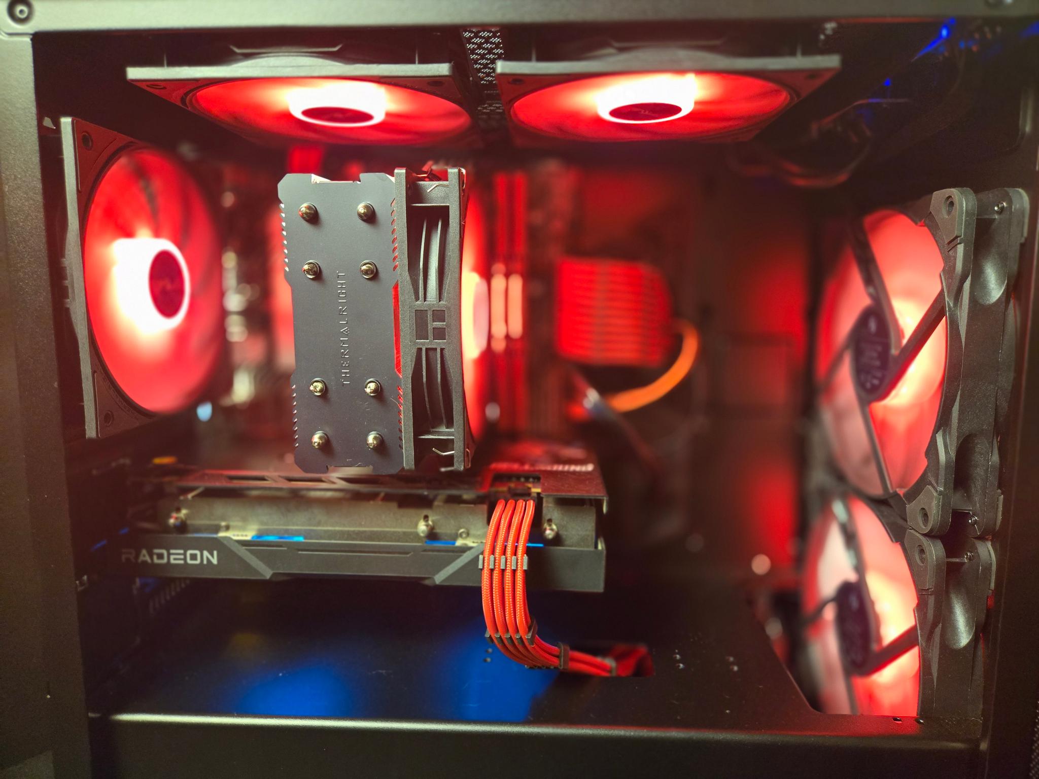 RX 6600 XT | Intel i5 11400 | 16gb DDR4 | 1tb Storage👏🏽