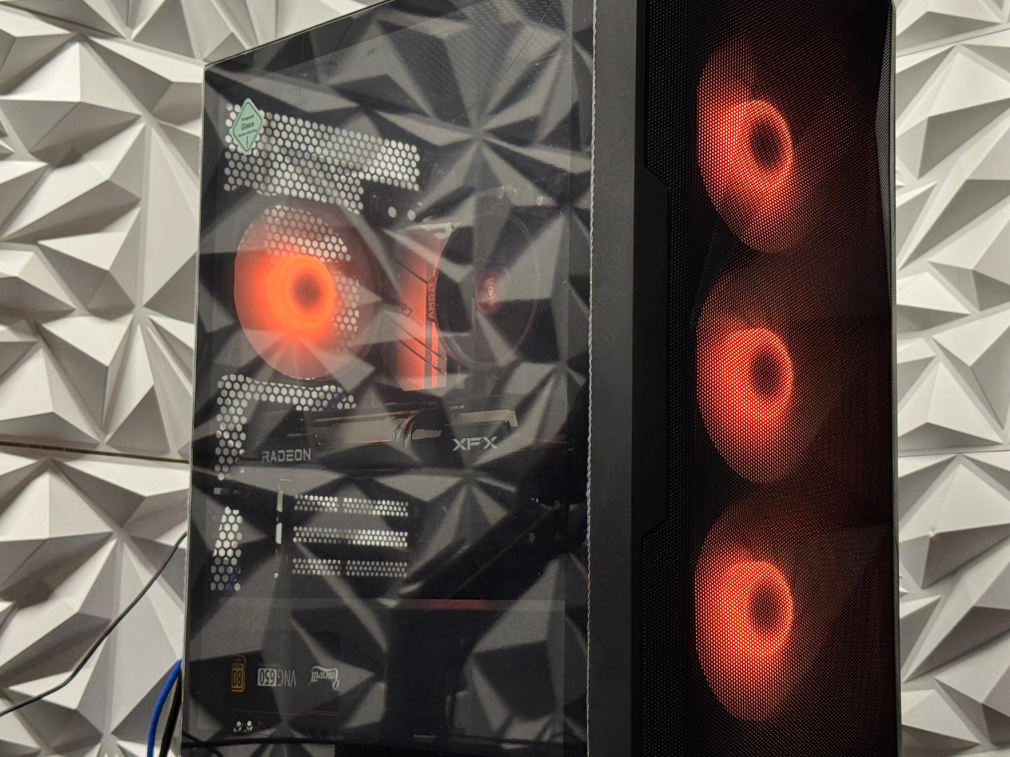 RX 6600 / Ryzen 5 5500 / 16GB DDR4 RAM / 512GB SSD / Gaming pc