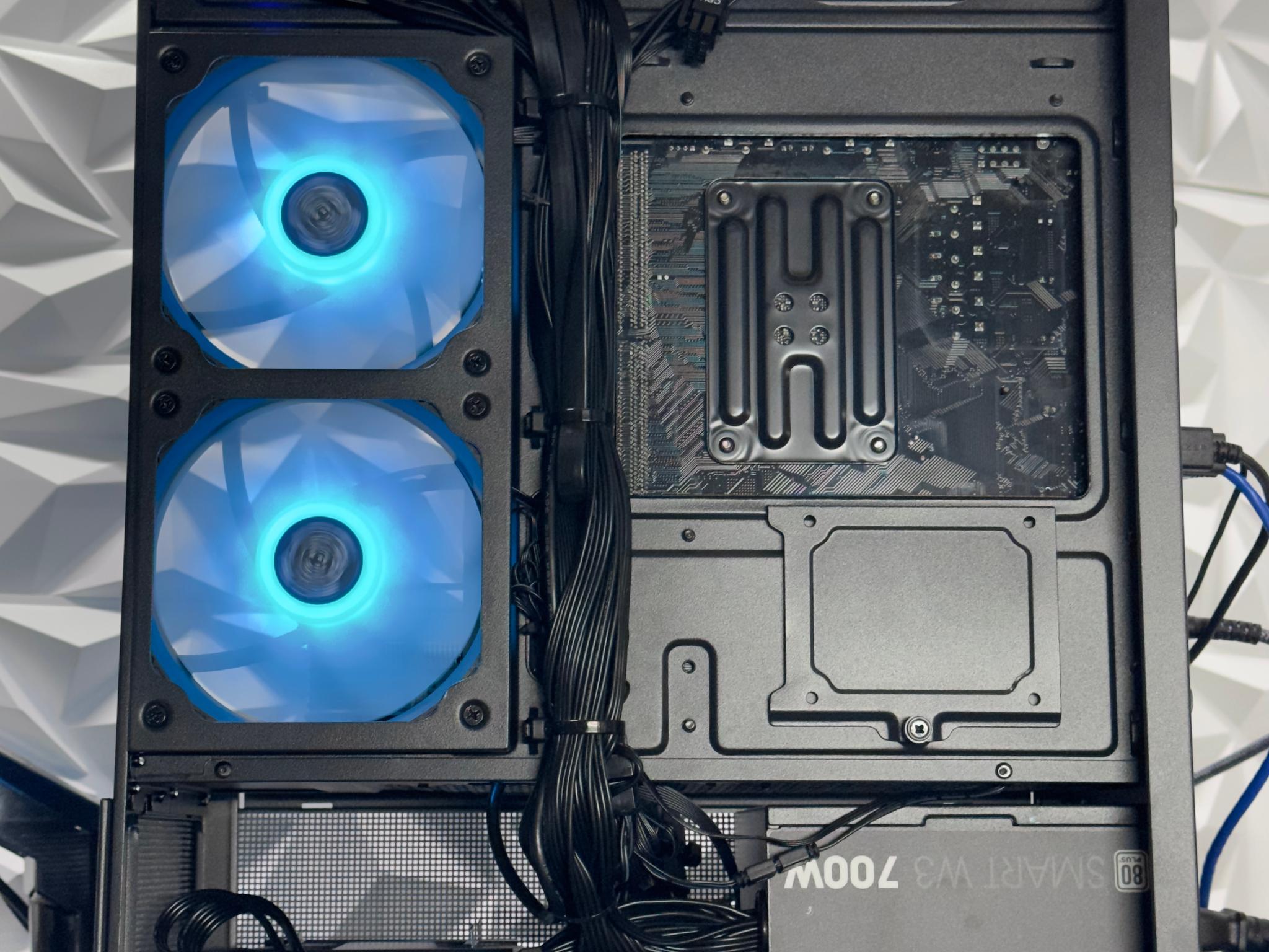 rtx 5070 / Ryzen 7 5800XT / 32GB 3600Mhz ddr4 ram / 1Tb crucial Nvme ssd / Windows 11