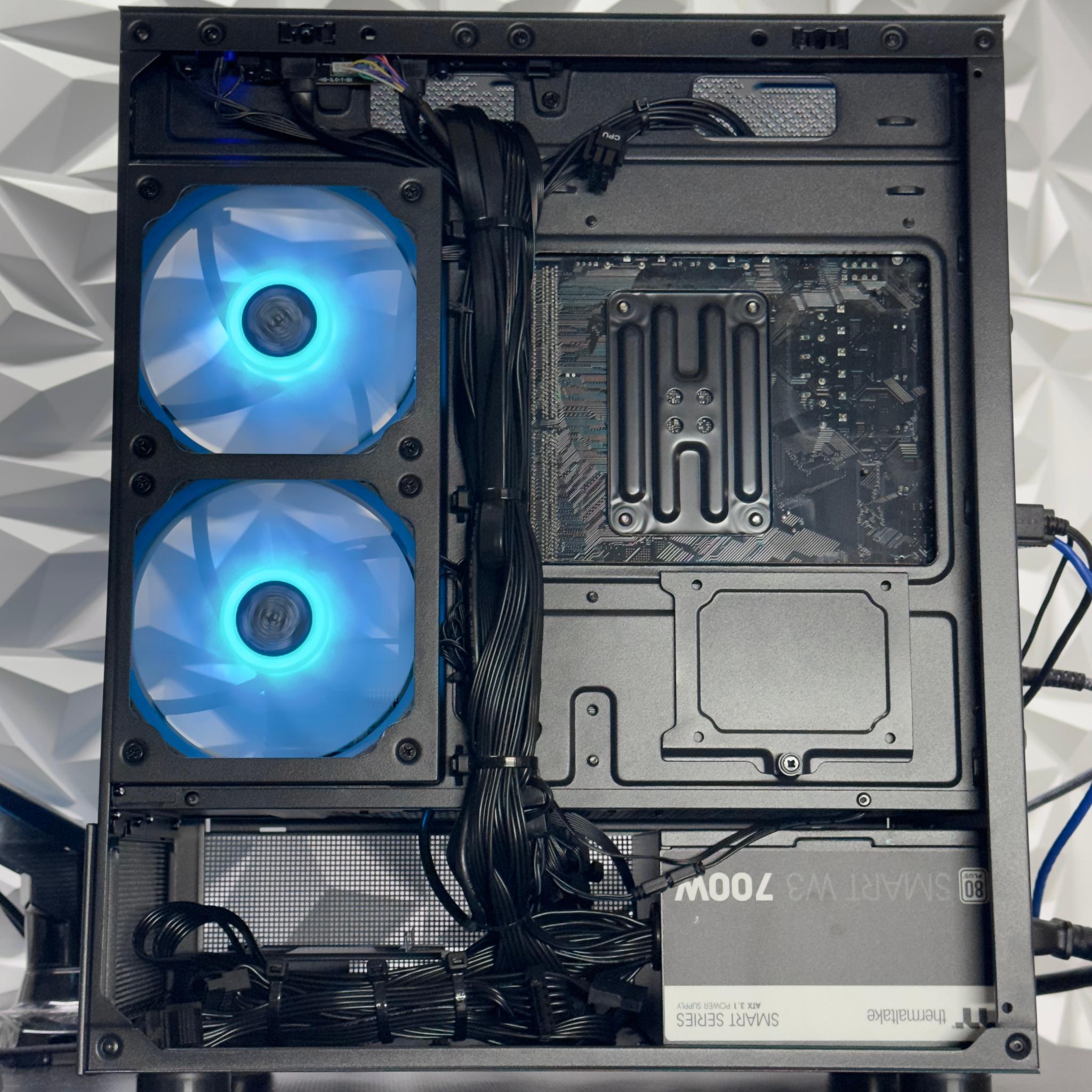 rtx 5070 / Ryzen 7 5800XT / 32GB 3200Mhz ddr4 ram / 1Tb crucial Nvme ssd / Windows 11