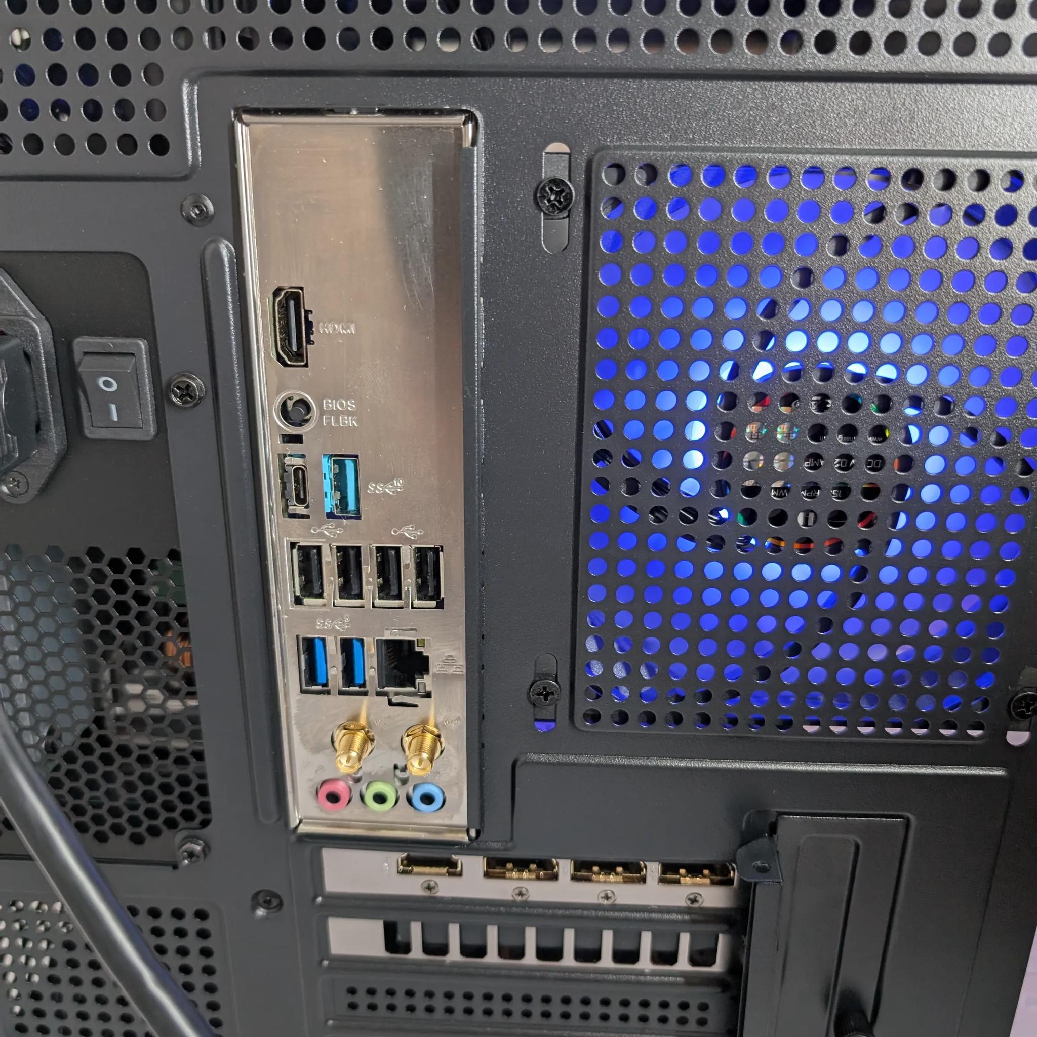 AM5 BEAST | RTX 5060 | RYZEN 5 7600X | 16GB DDR5 | 500GB NVME