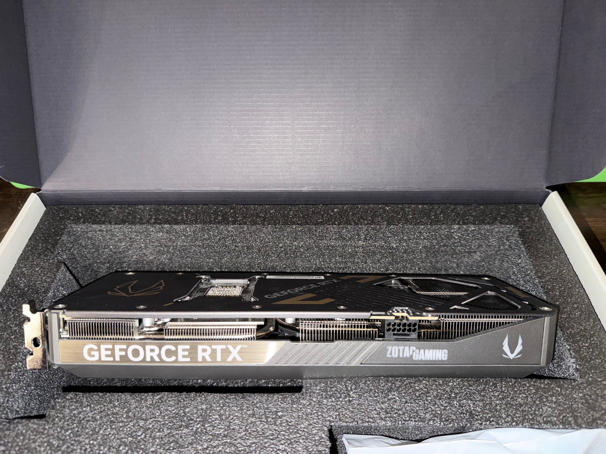 ZOTAC GAMING GeForce RTX 5070 Ti SOLID OC
