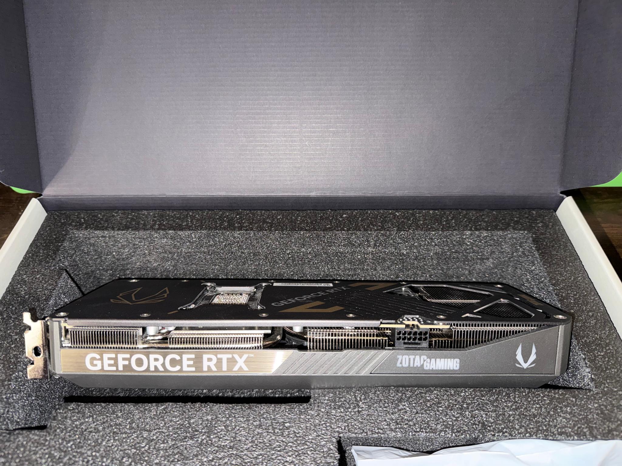 ZOTAC GAMING GeForce RTX 5070 Ti SOLID OC