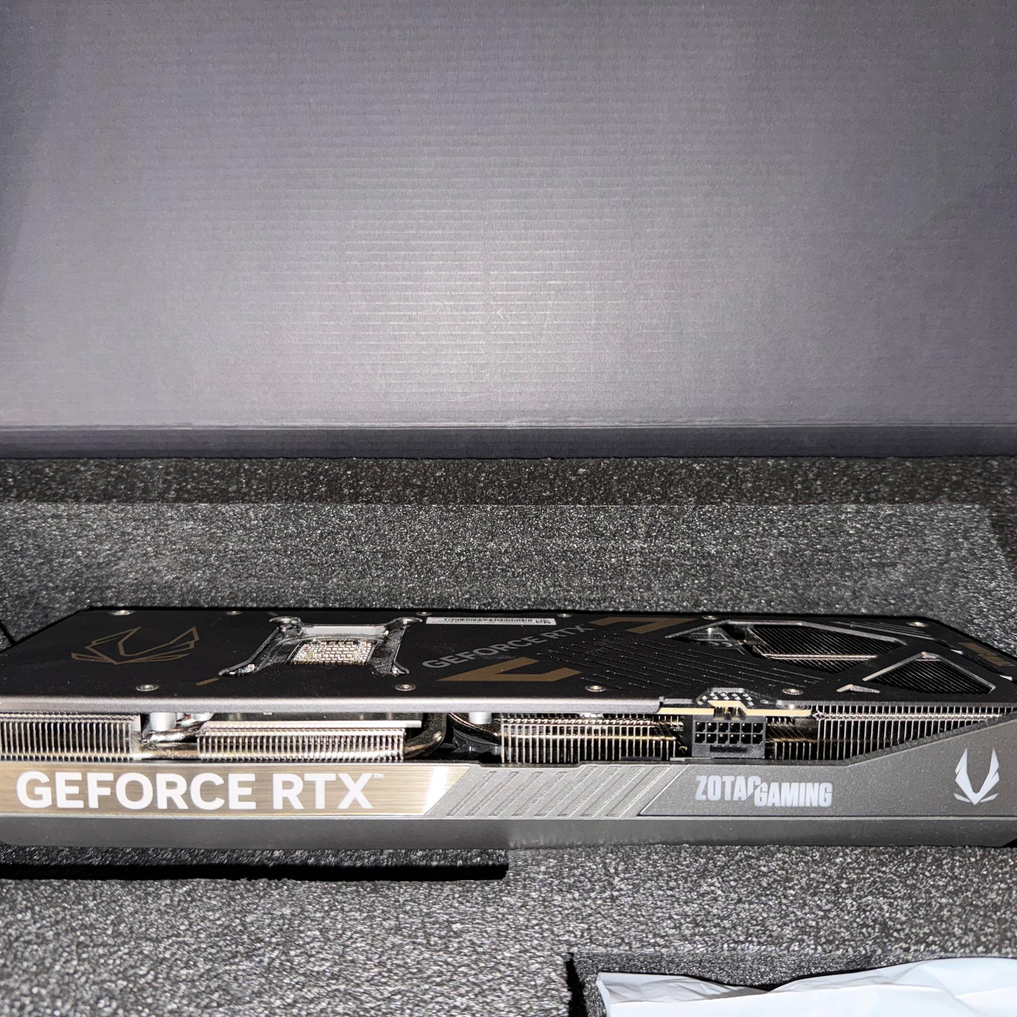 ZOTAC GAMING GeForce RTX 5070 Ti SOLID OC