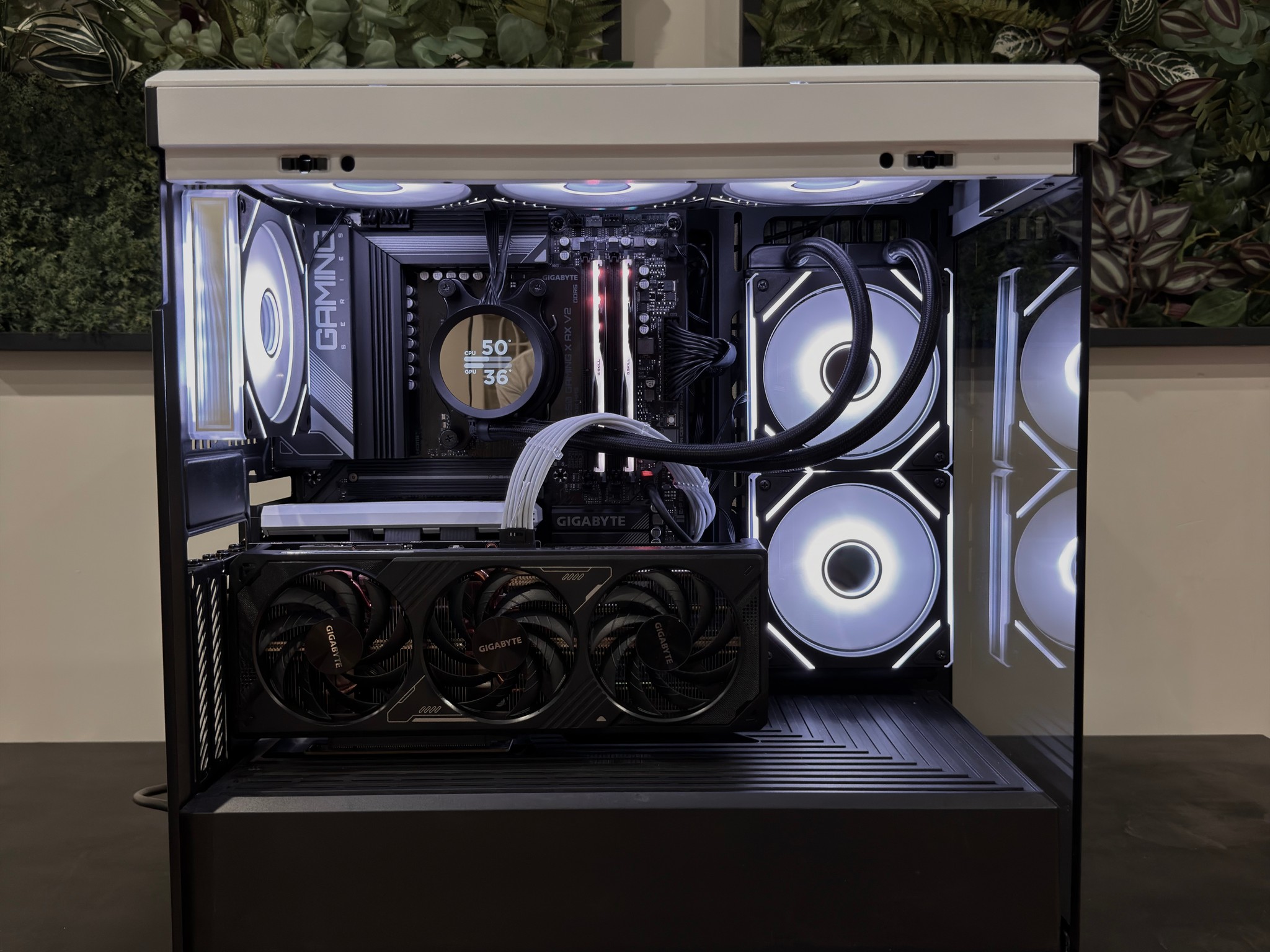 🚀 RTX 5070 Custom Gaming PC - Ryzen 9 7900X, 32GB RAM, 1.5 TB Storage 🚀