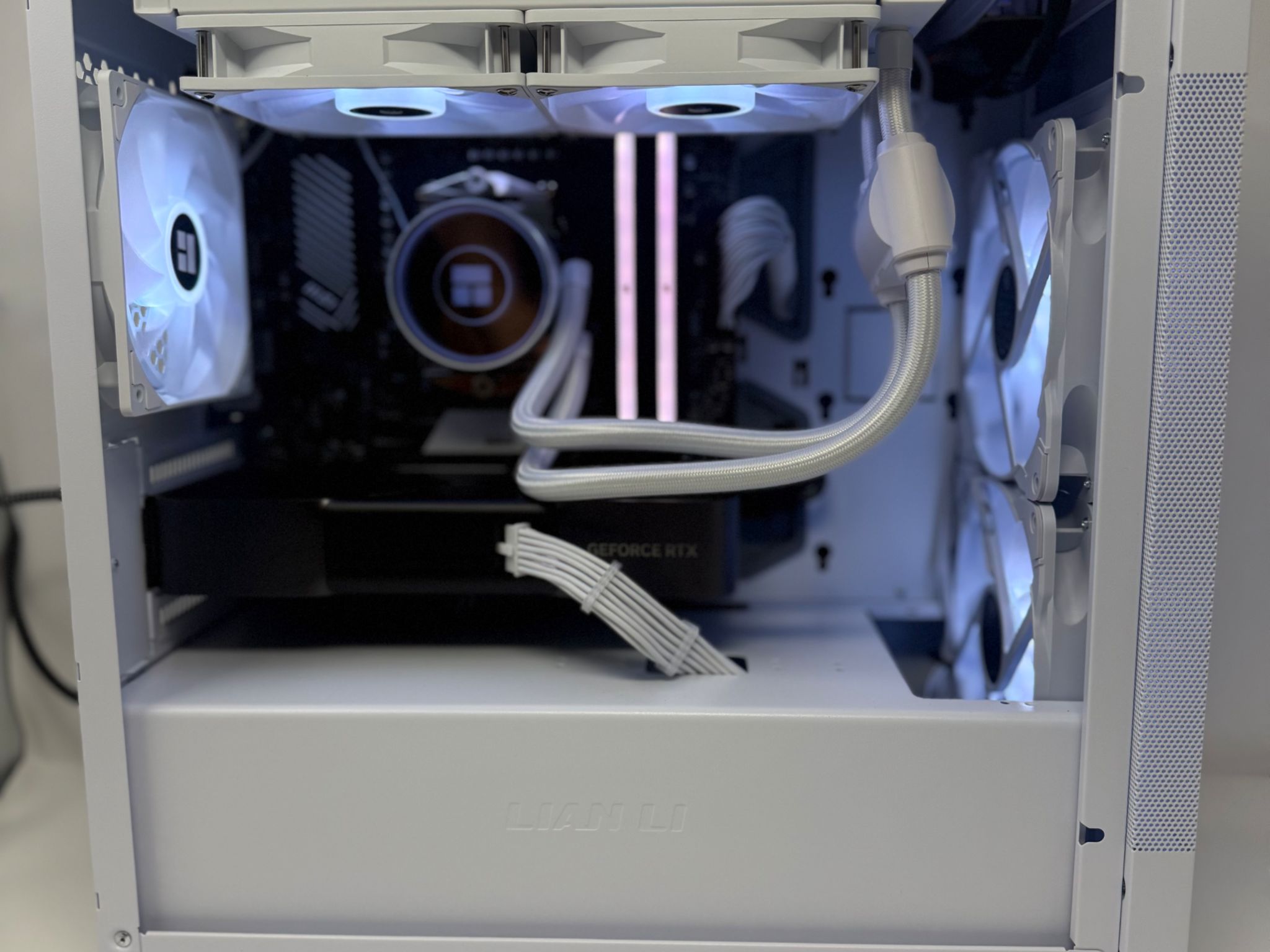 ☑️RTX 5070 | Ryzen 5 7600X | 32GB DDR5 | 2TB SSD