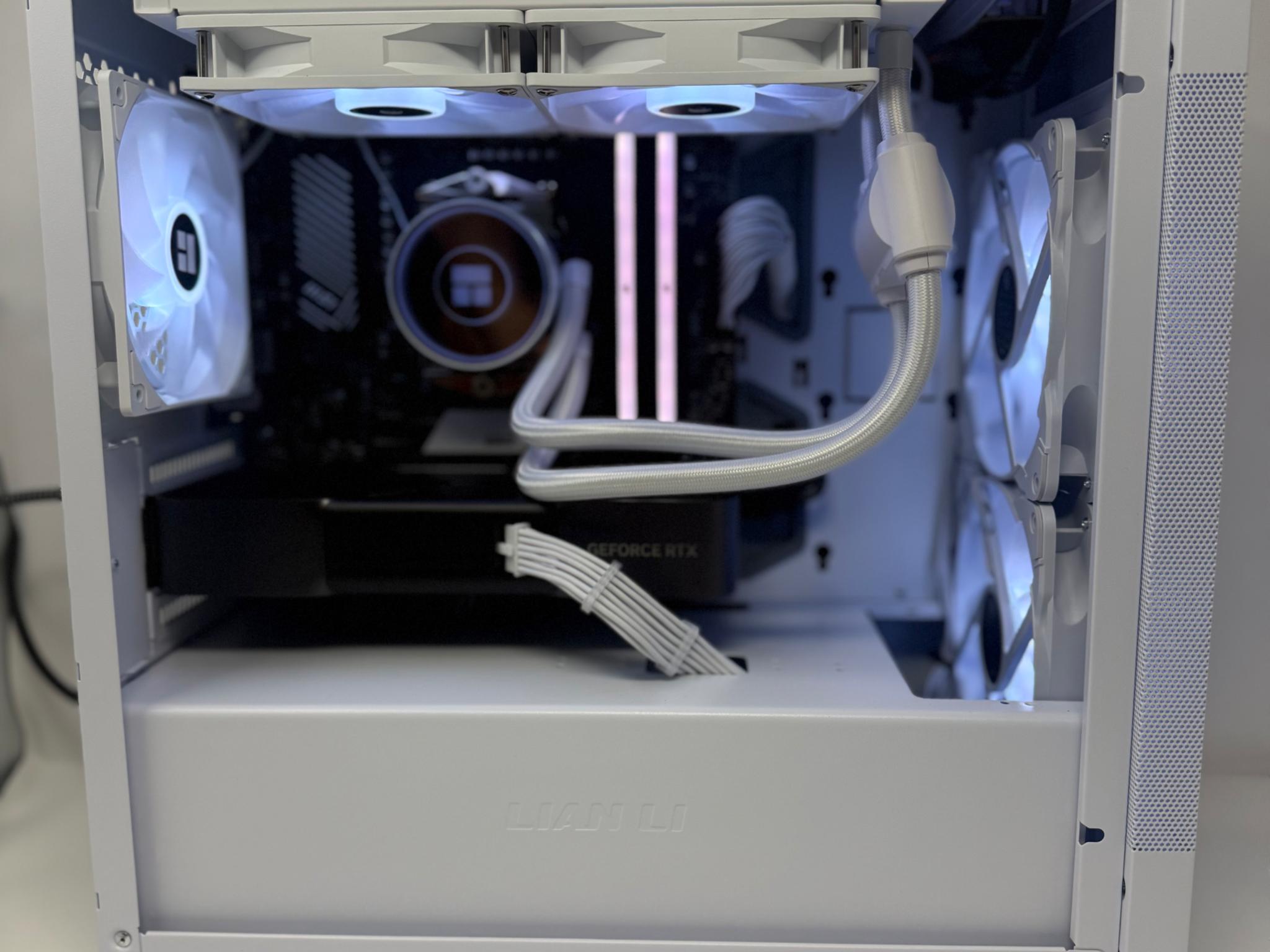 ☑️RTX 5070 | Ryzen 5 7600X | 32GB DDR5 | 2TB SSD