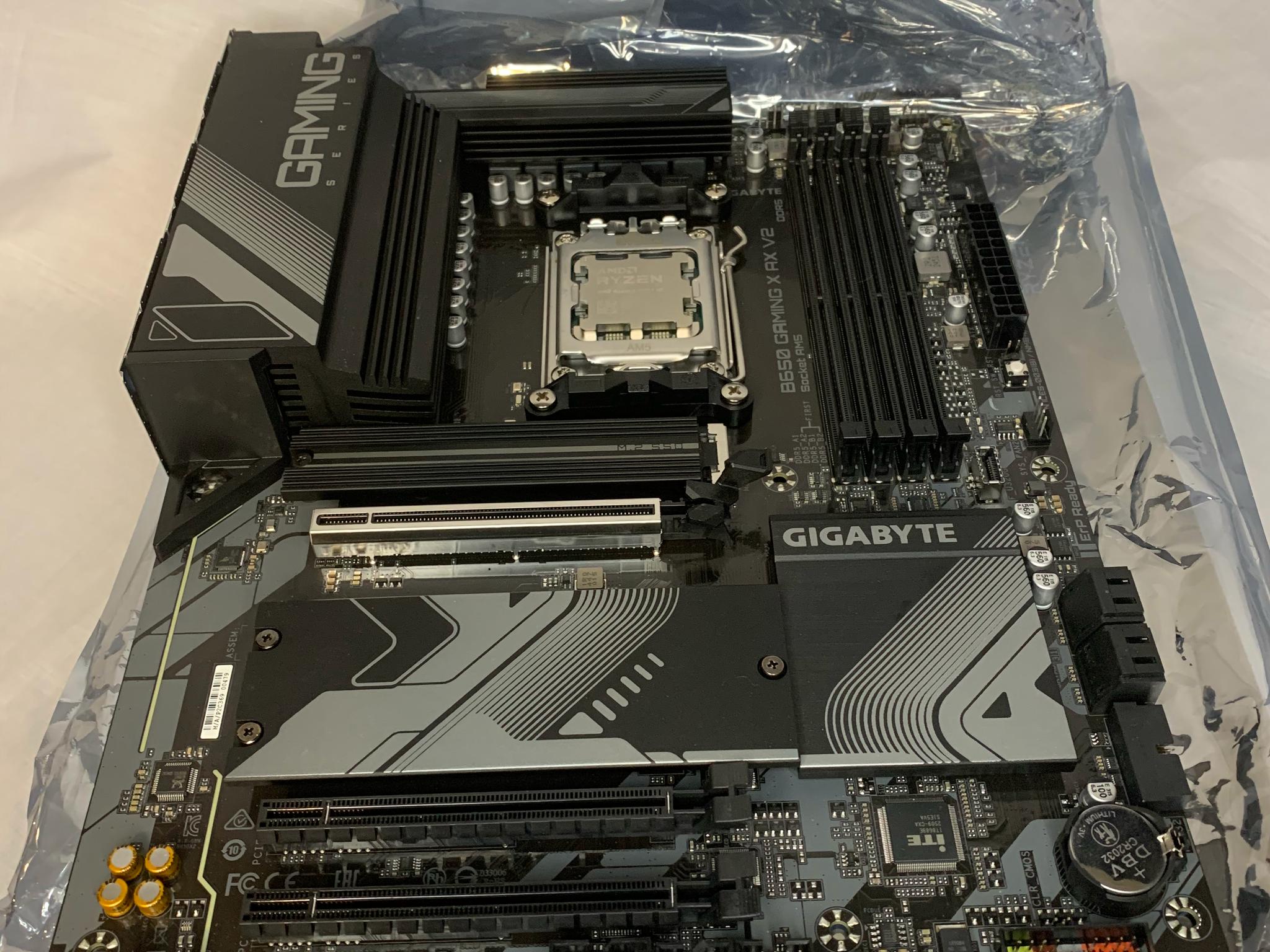AMD Ryzen 5 7600X3D AM5 CPU + Gigabyte B650 Gaming X AX V2 ATX Motherboard Combo